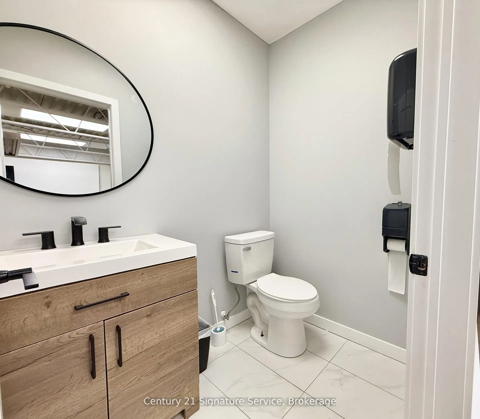 1050 Britannia Road E, #3