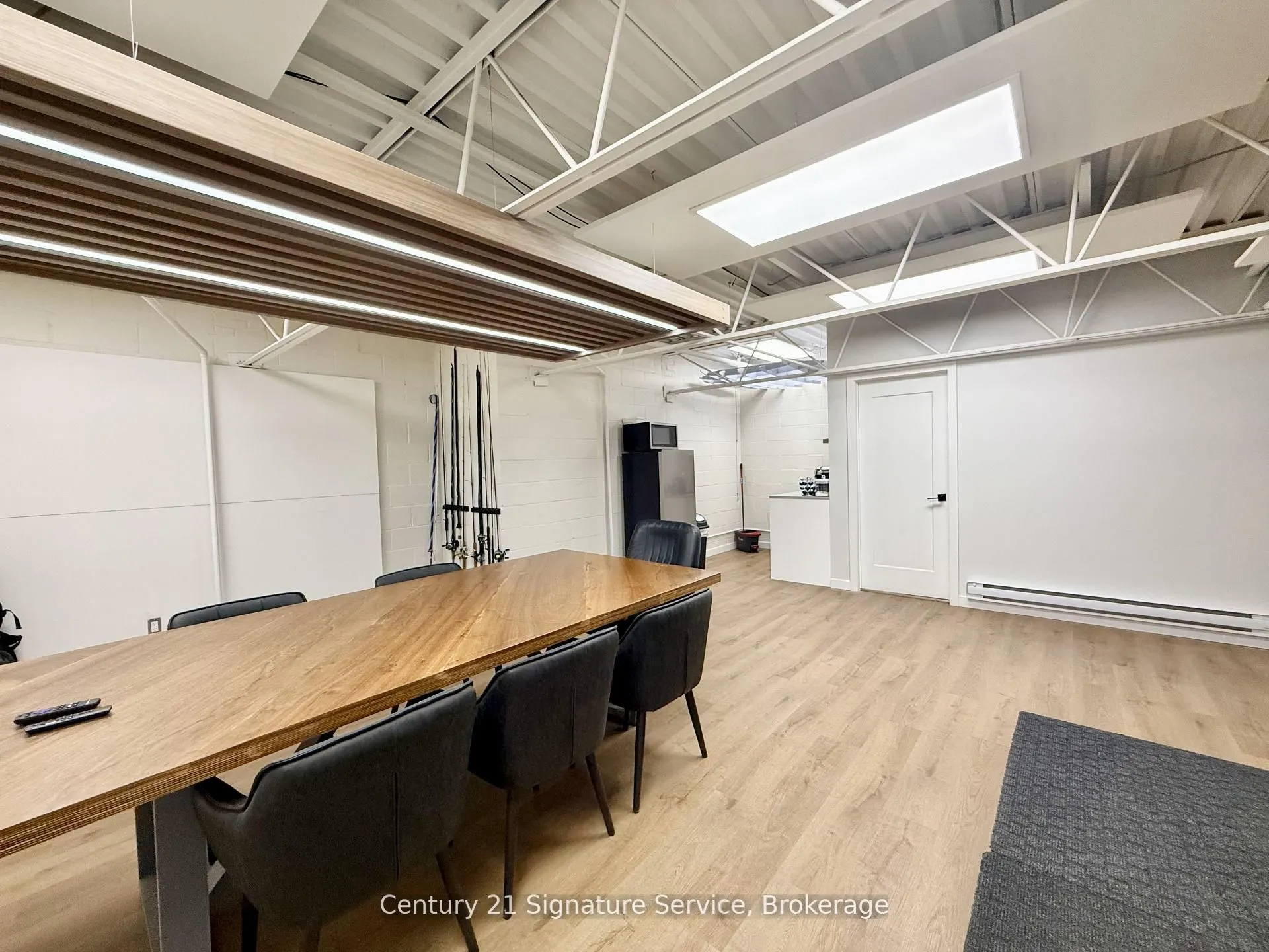1050 Britannia Road E, #3