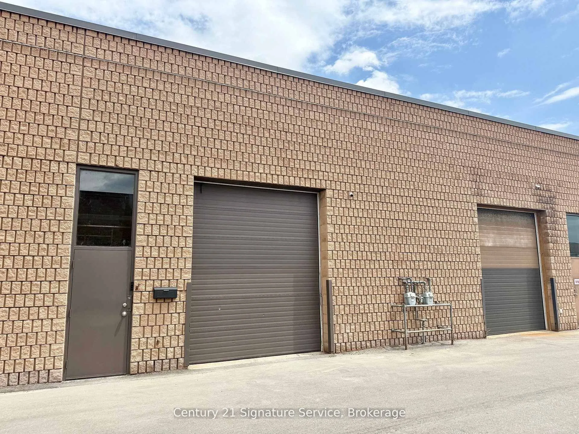 1050 Britannia Road E, #3