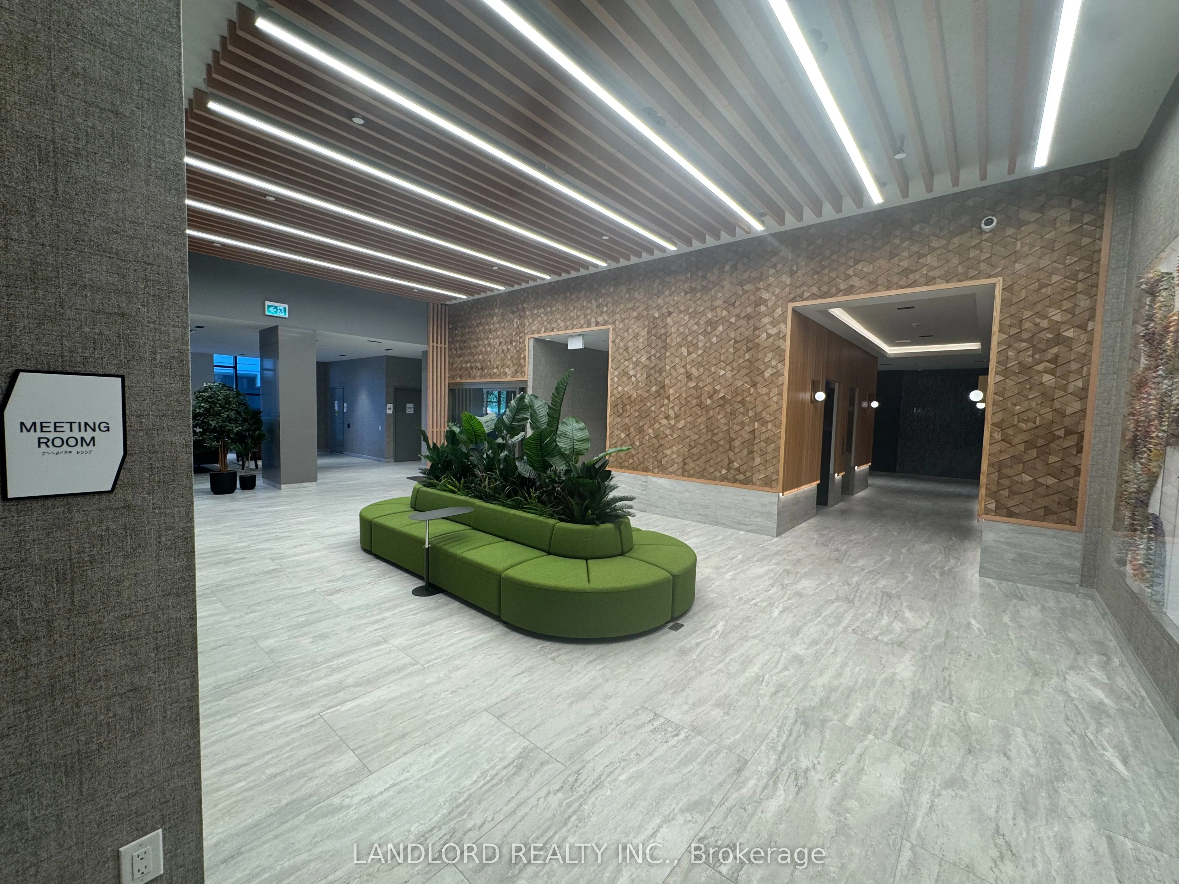 2485 Eglinton Avenue W, #321