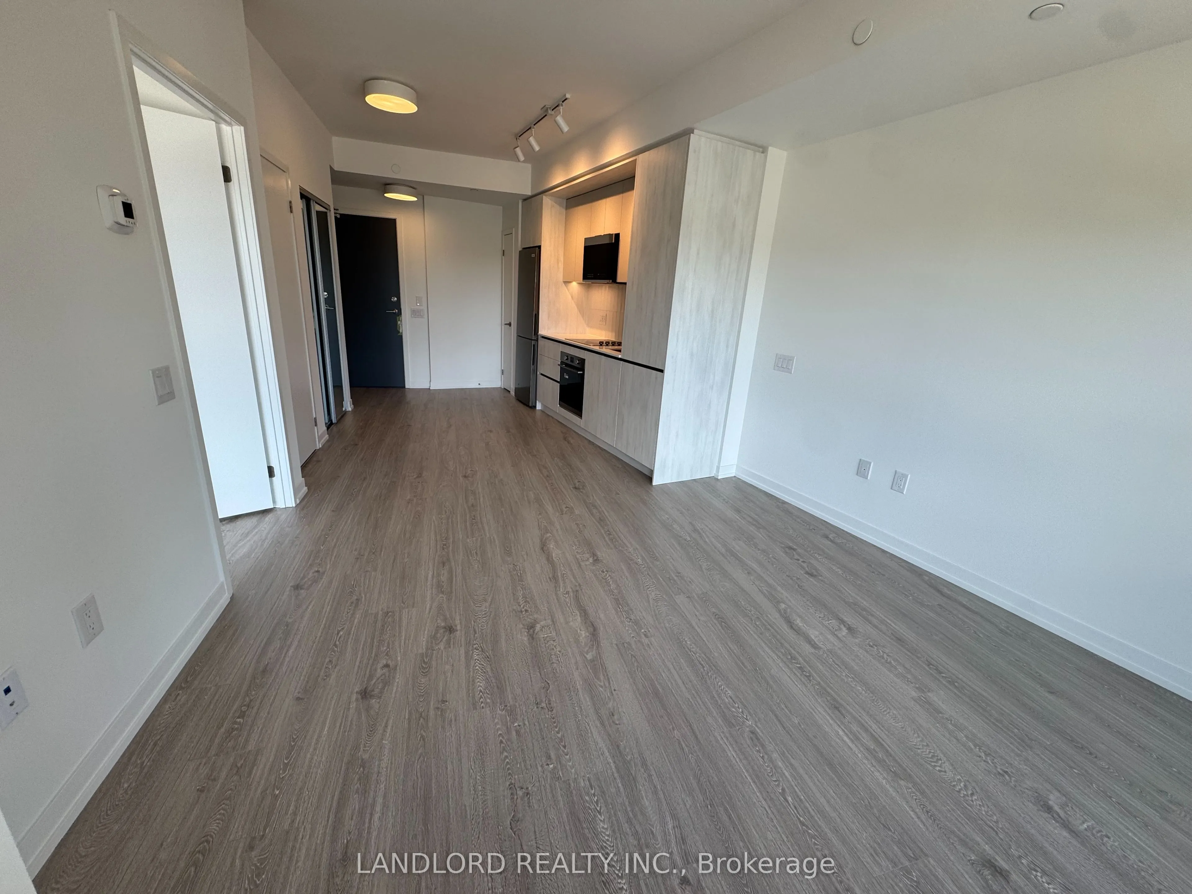 2485 Eglinton Avenue W, #321