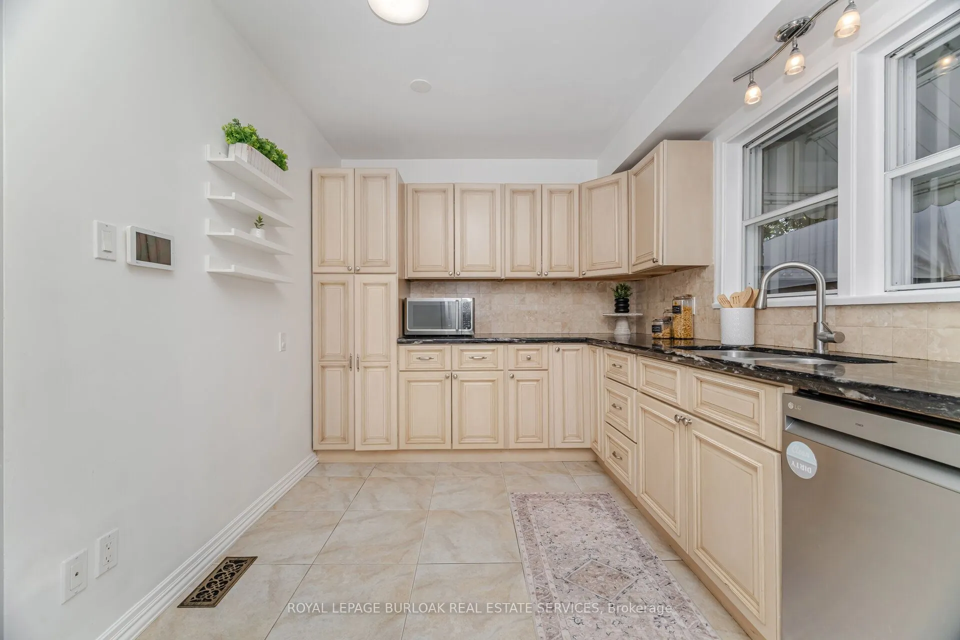 2295 Barclay Road