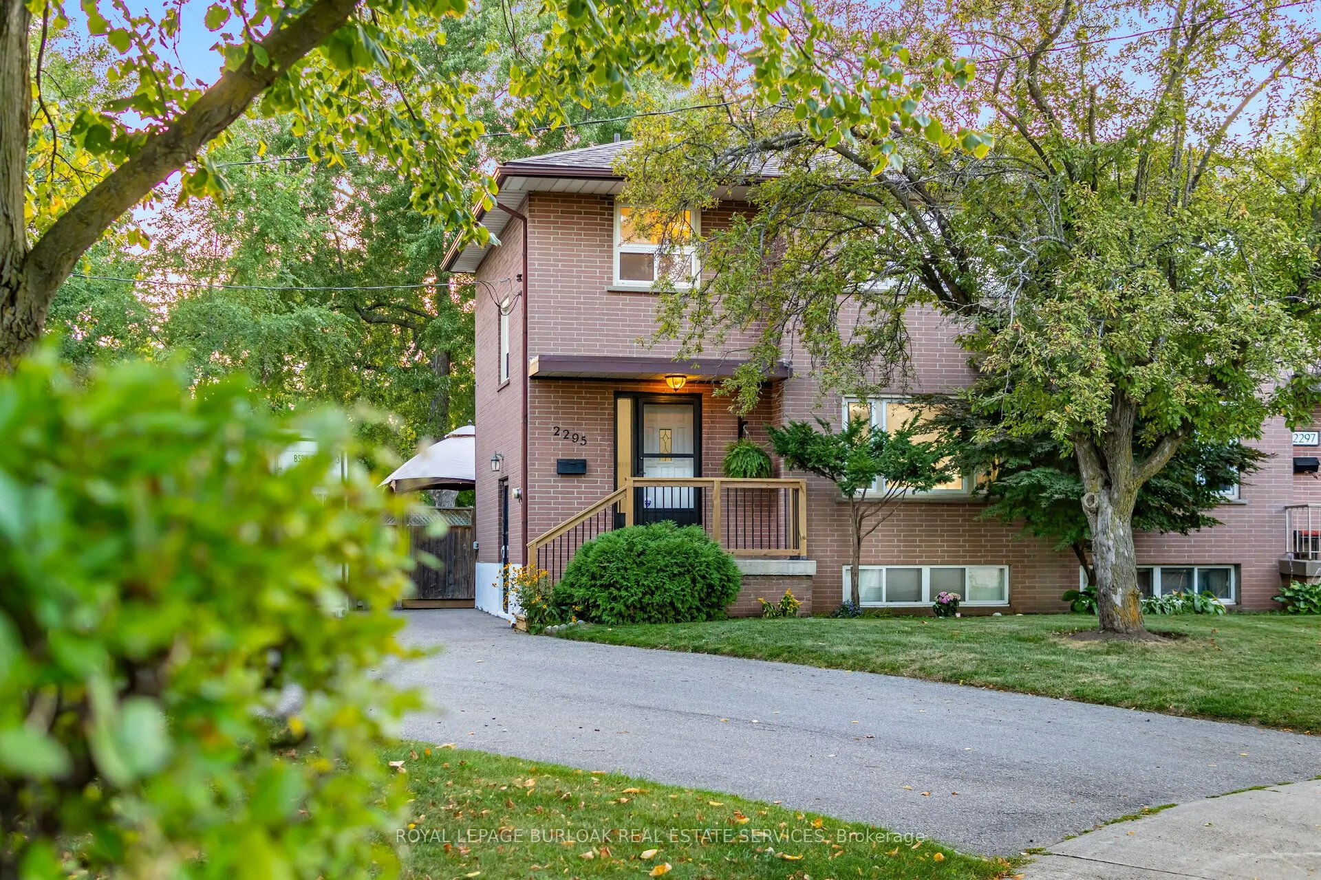 2295 Barclay Road