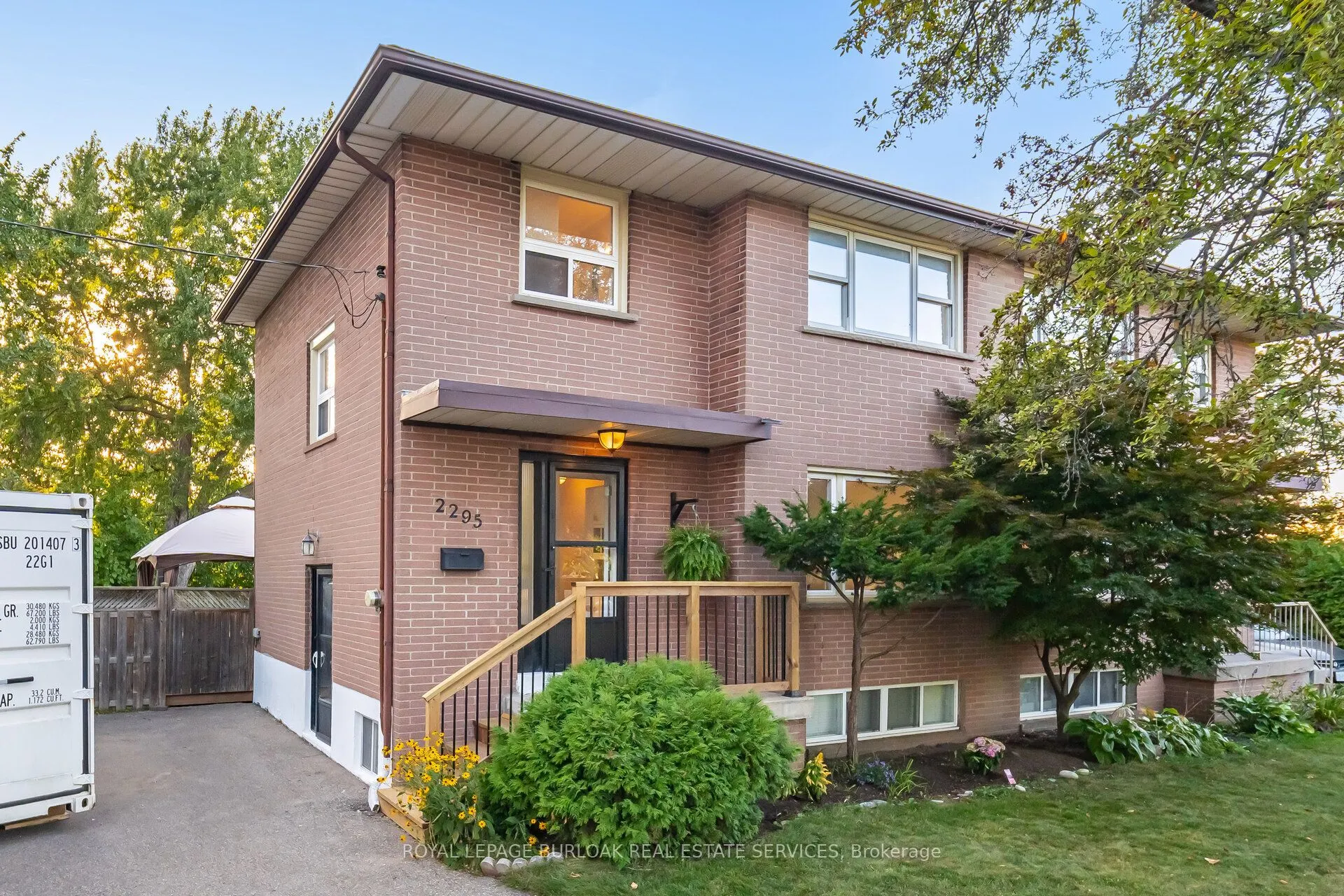 2295 Barclay Road