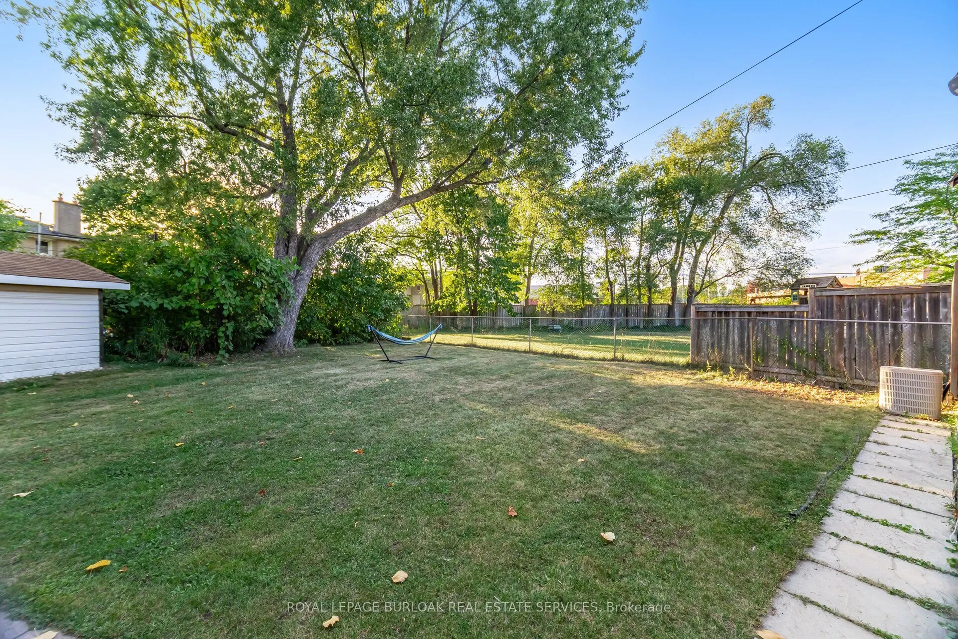 2295 Barclay Road