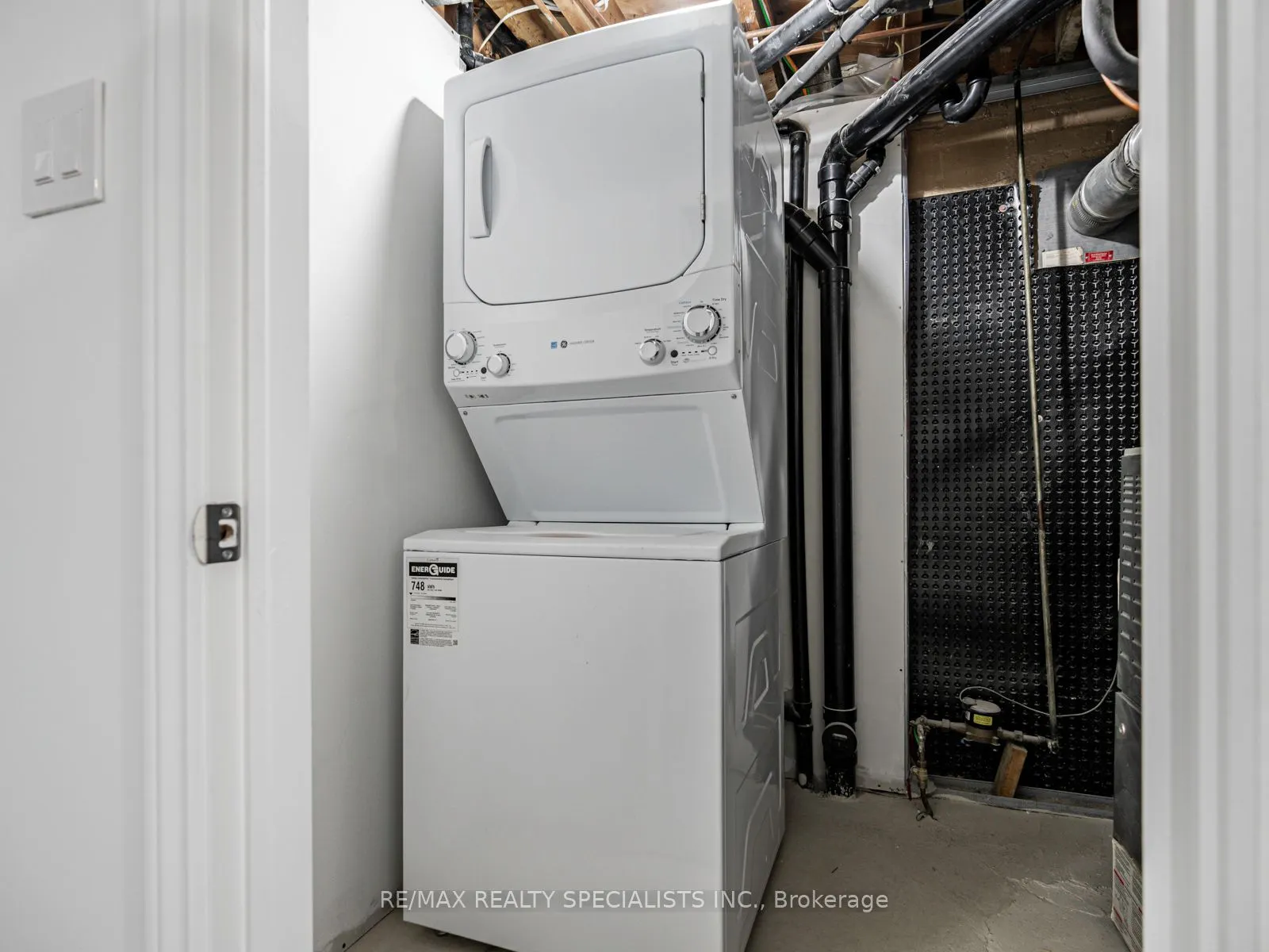 10 Kentroyal Drive, #Basement
