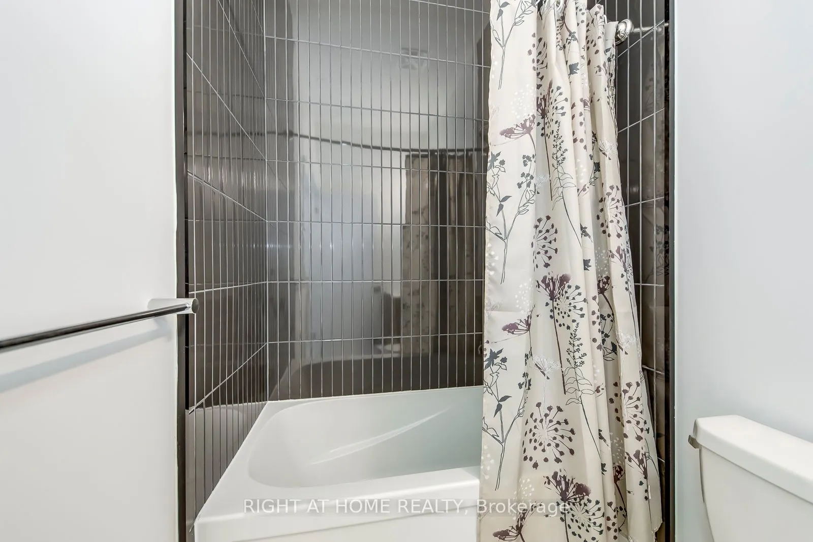 2501 Saw Whet Boulevard, #136