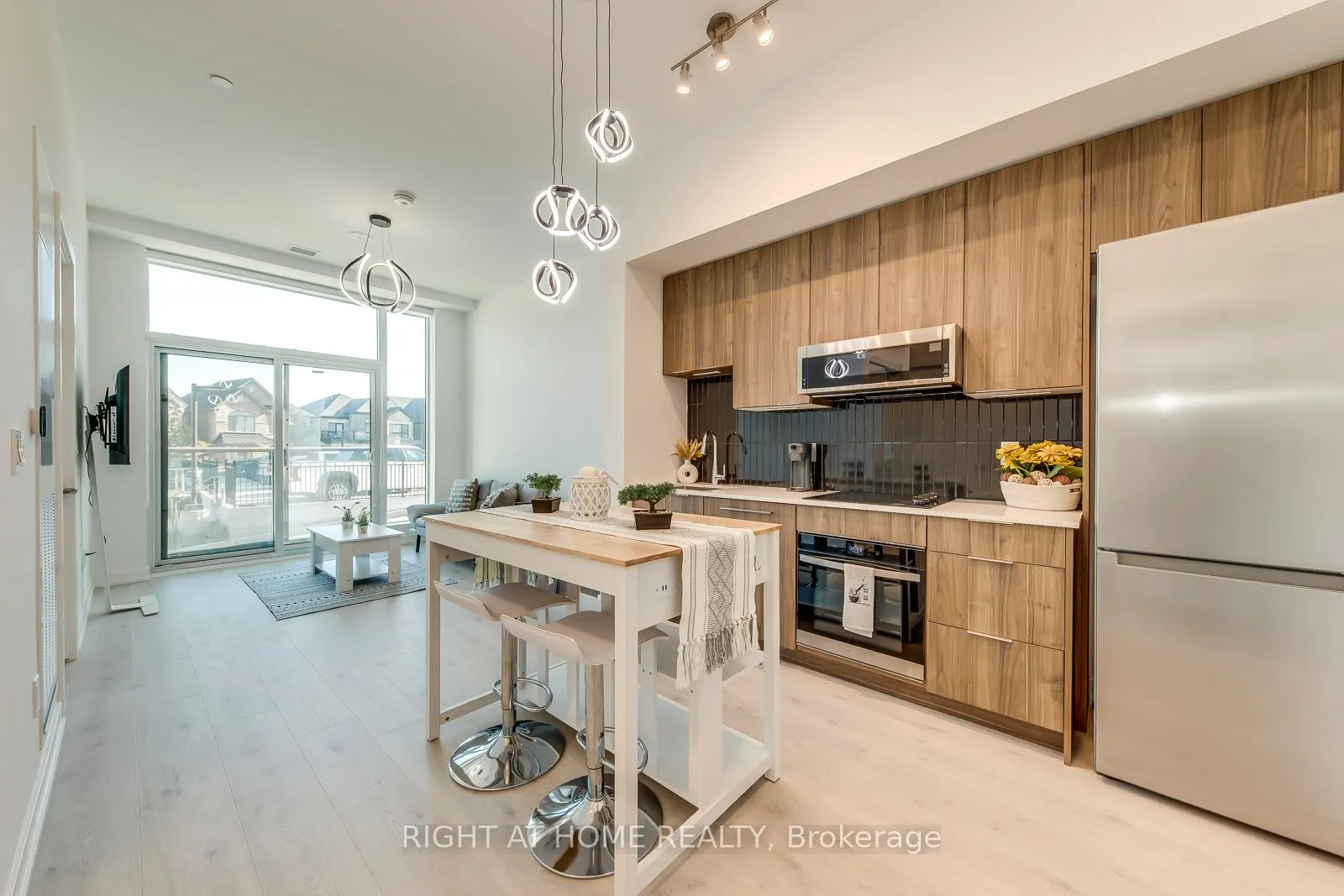 2501 Saw Whet Boulevard, #136