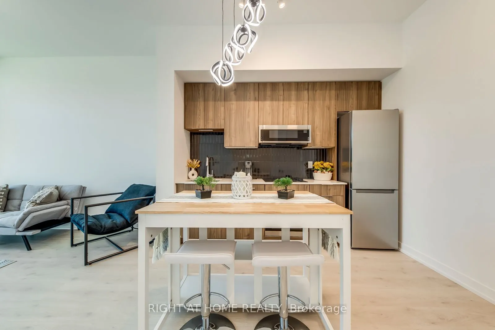 2501 Saw Whet Boulevard, #136