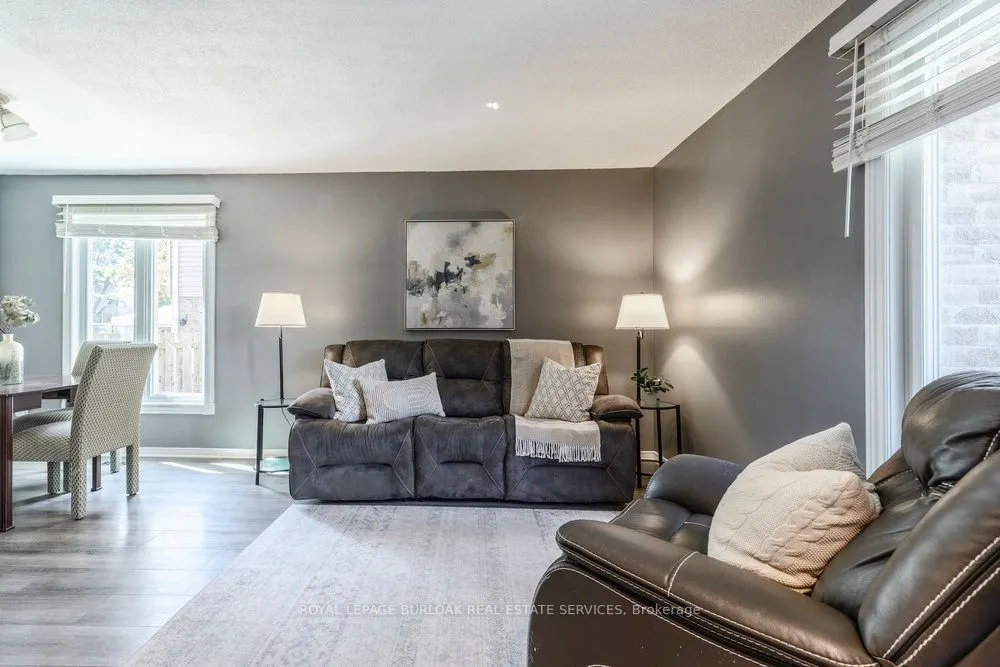 2228 Middlesmoor Crescent
