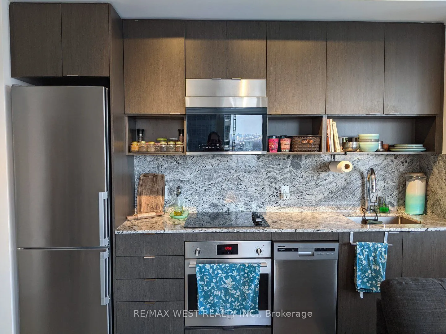 9 Mabelle Avenue, #3018
