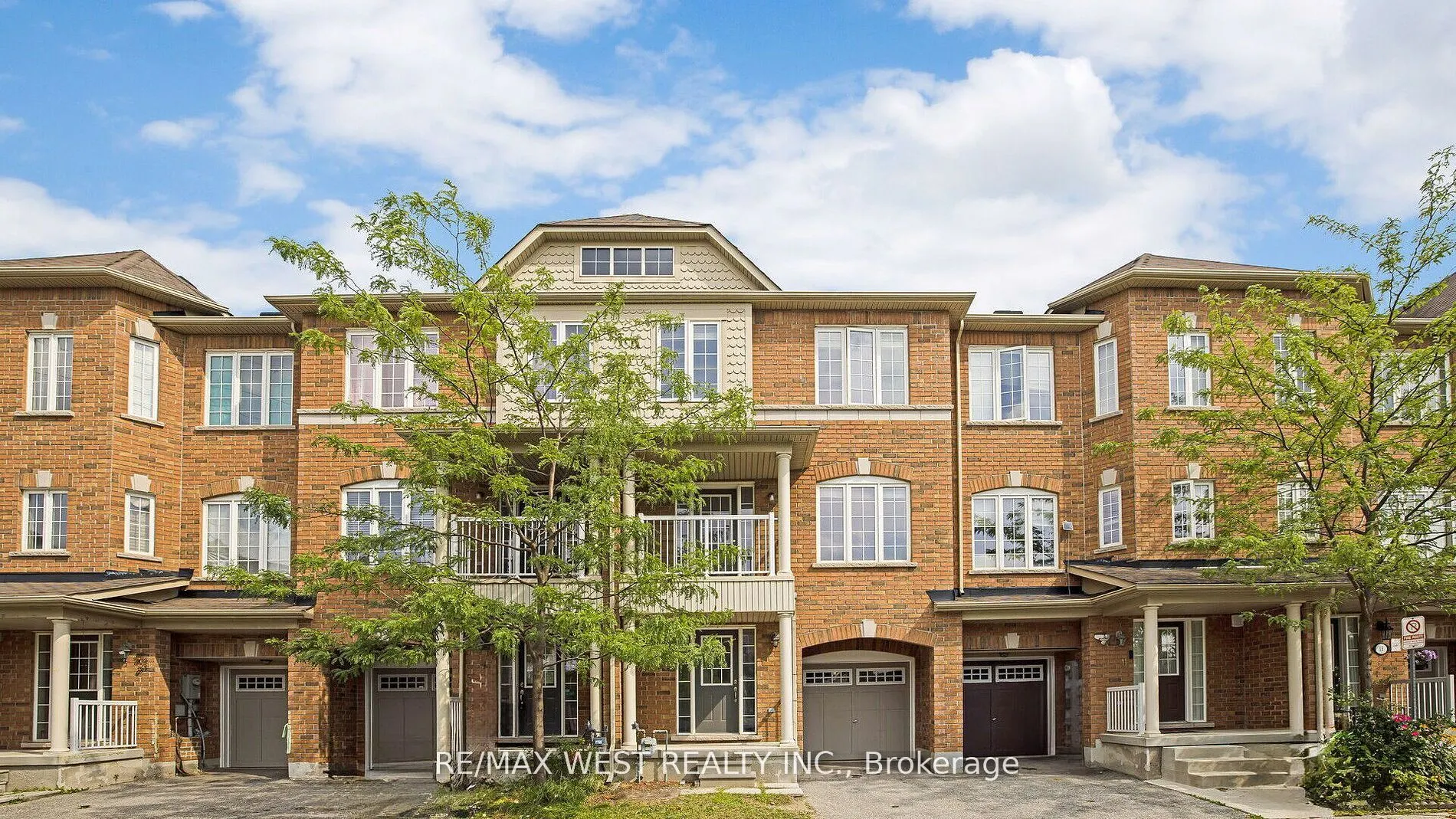 9 Freeland Hill W
