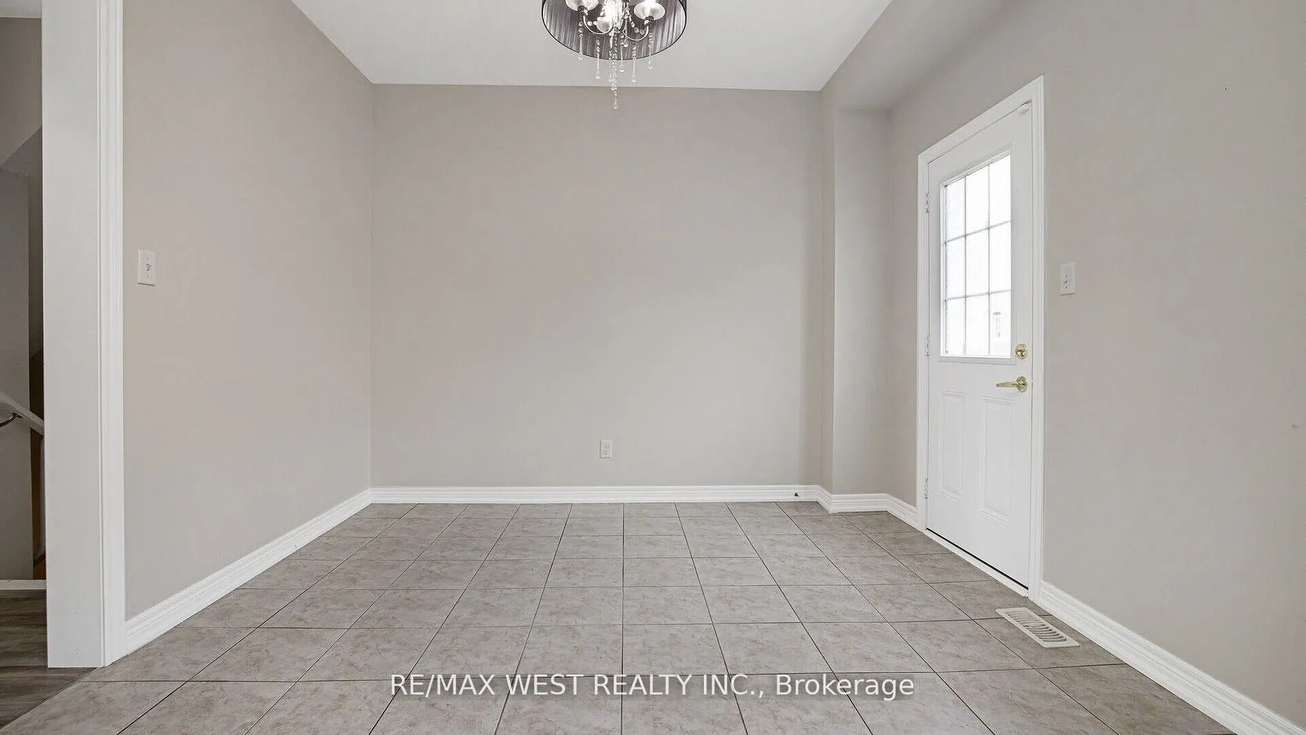9 Freeland Hill W