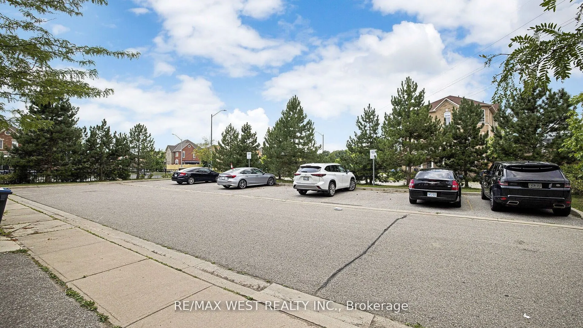 9 Freeland Hill W