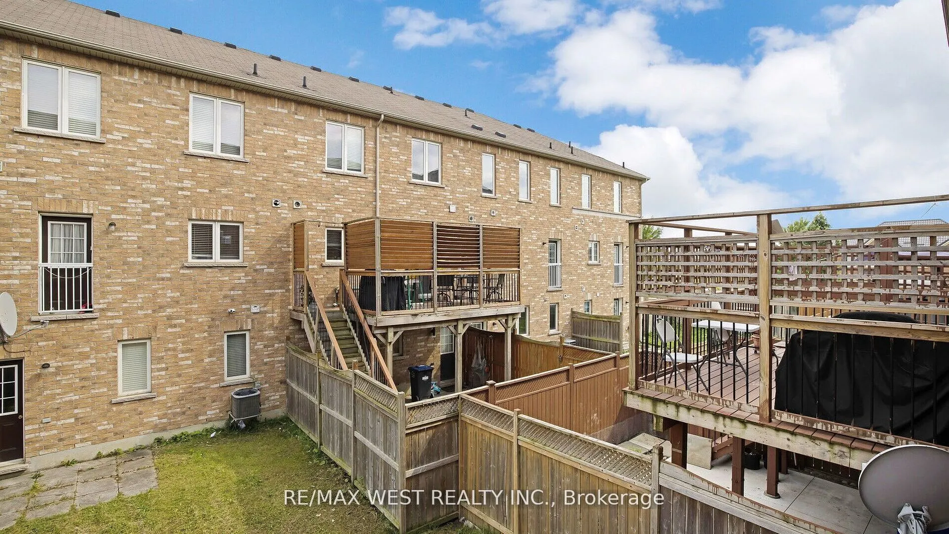 9 Freeland Hill W