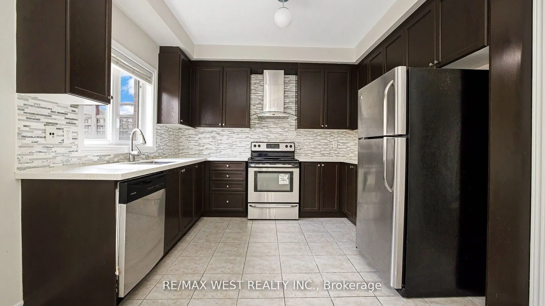 9 Freeland Hill W