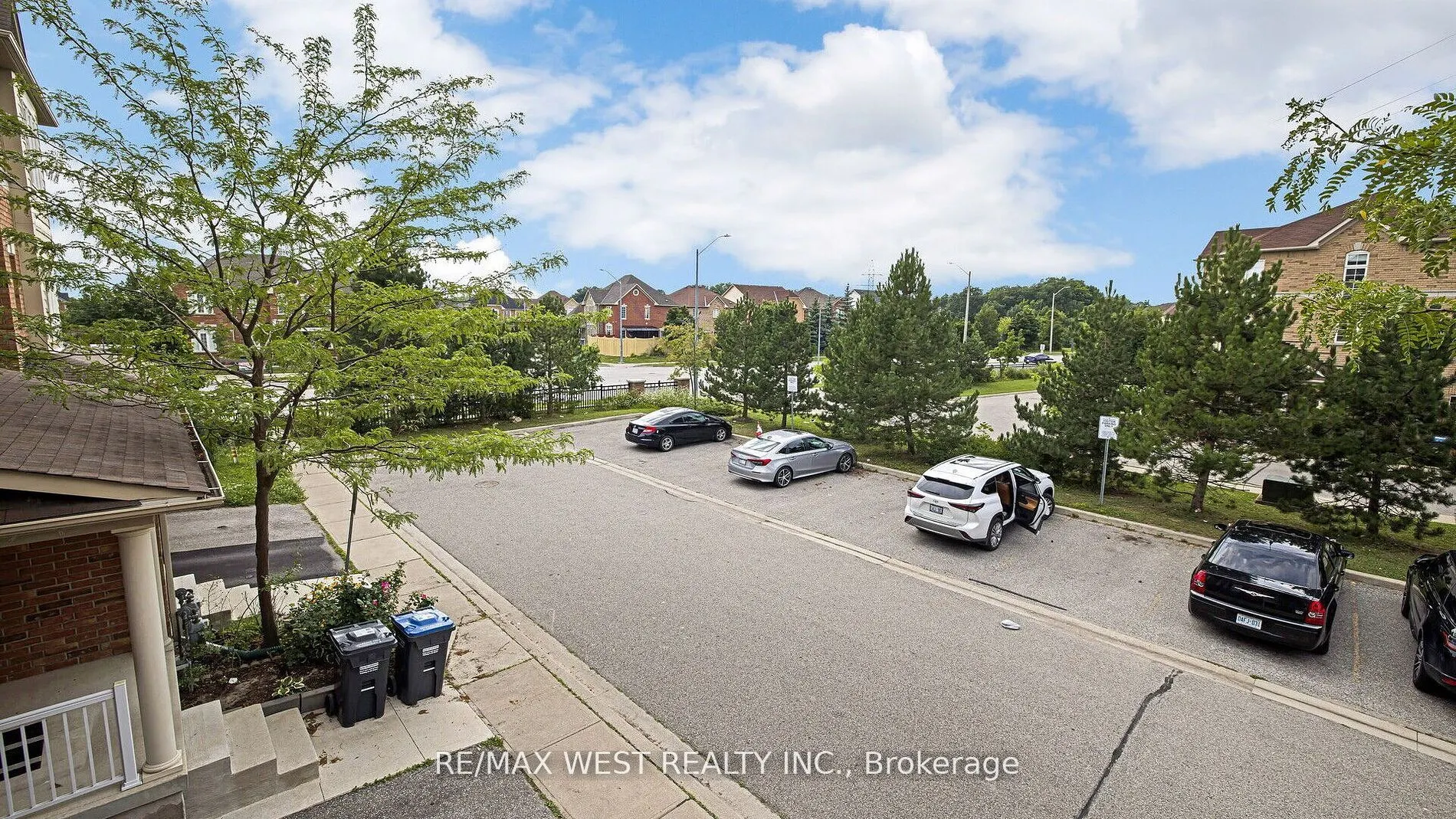 9 Freeland Hill W