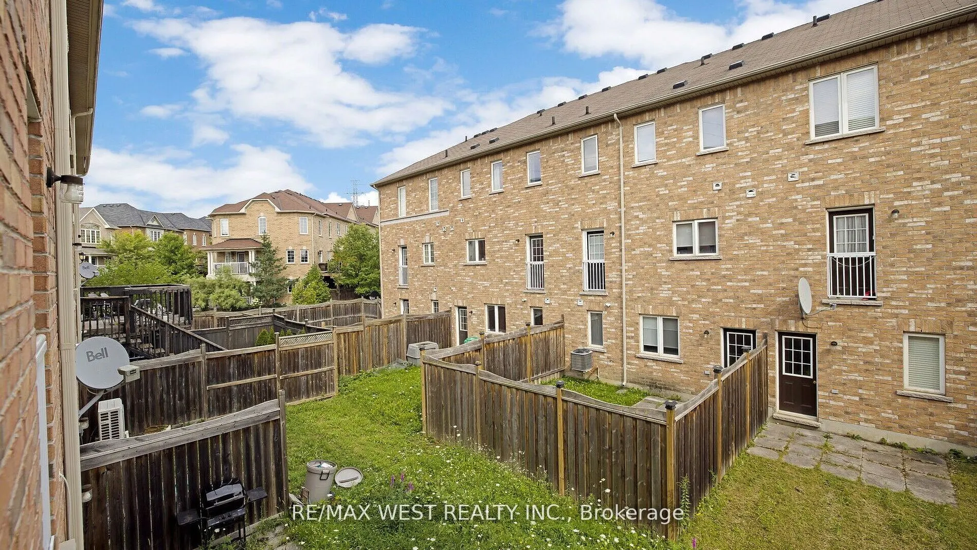 9 Freeland Hill W
