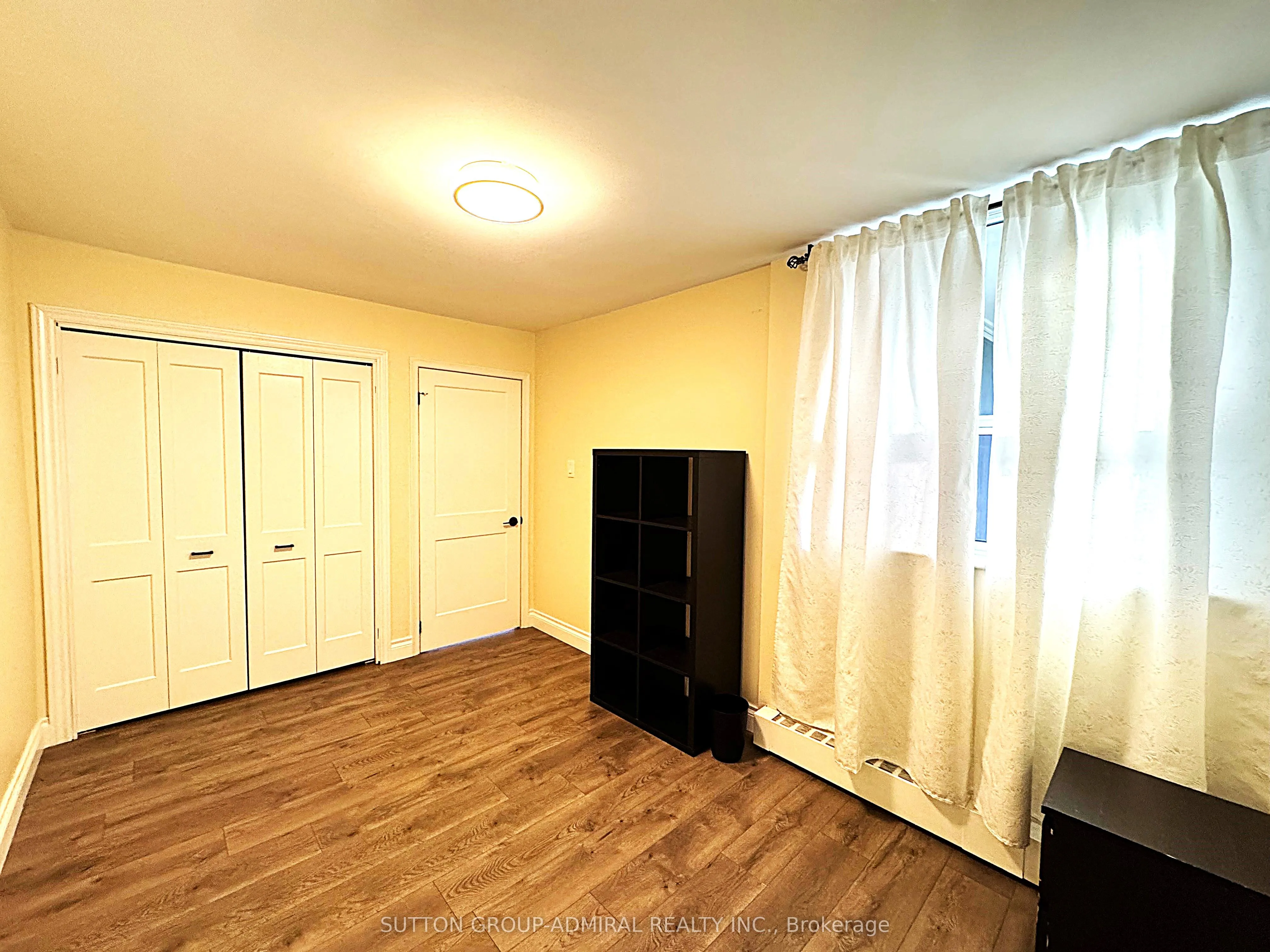 530 Lolita Gardens N, #1105