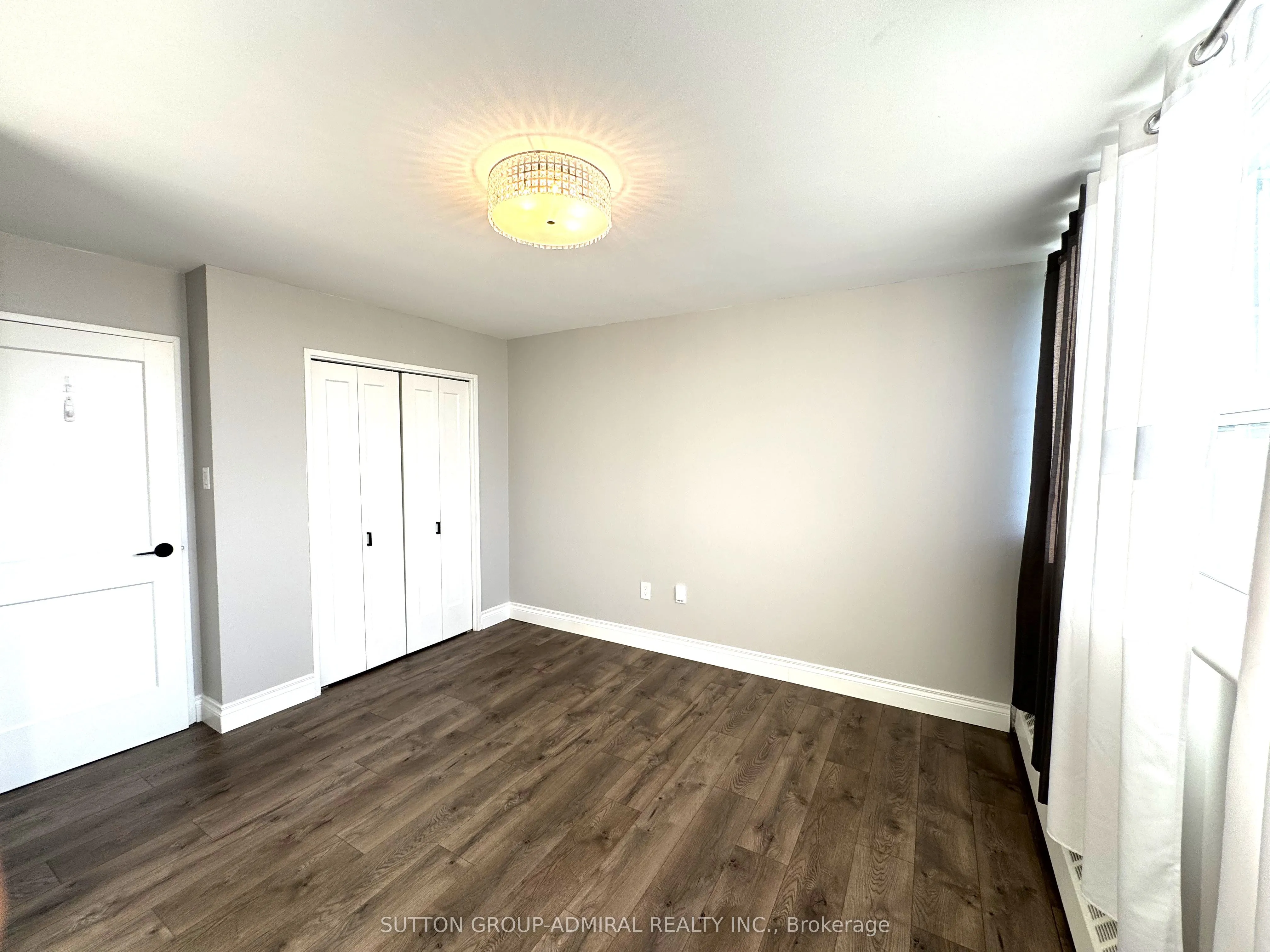 530 Lolita Gardens N, #1105