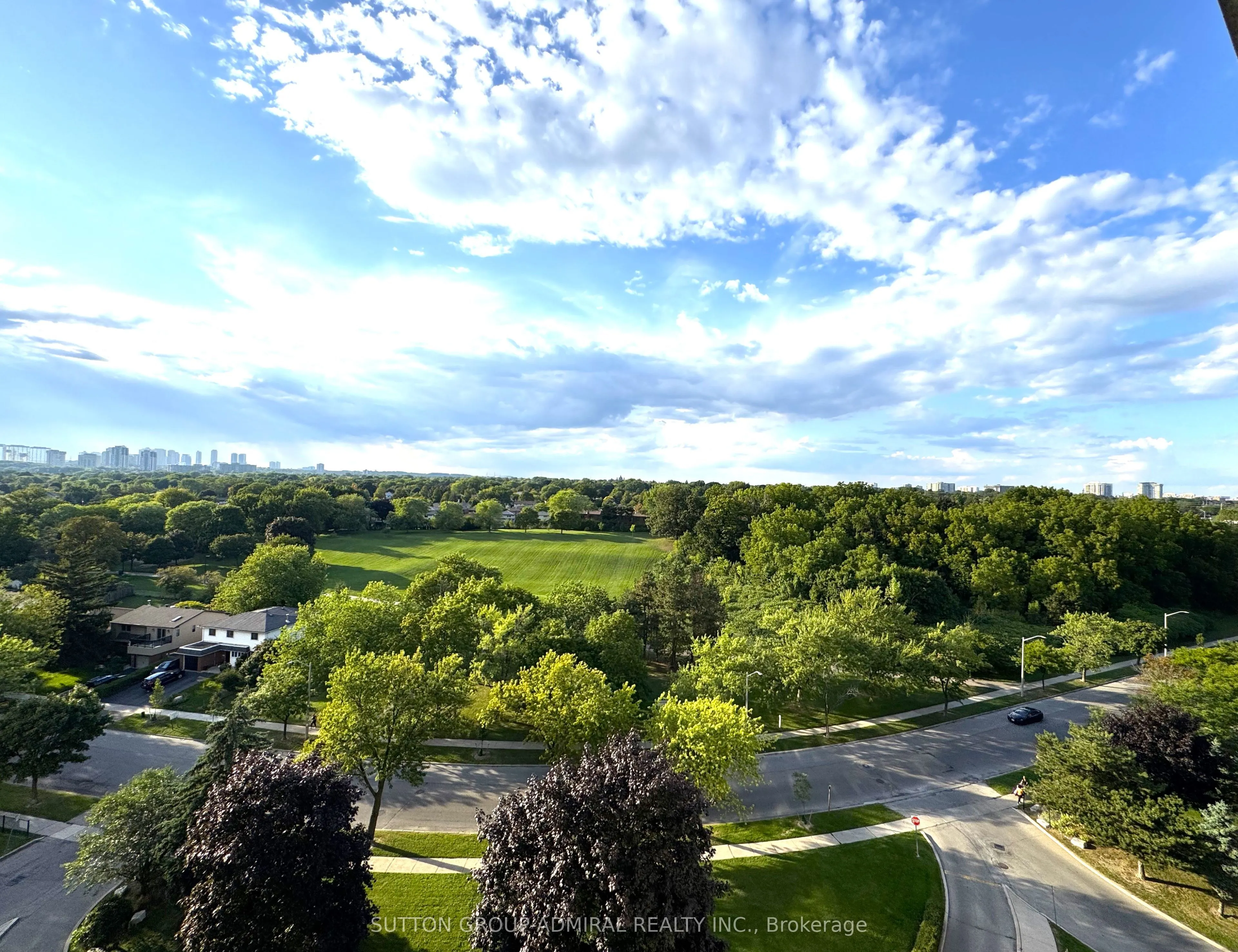 530 Lolita Gardens N, #1105