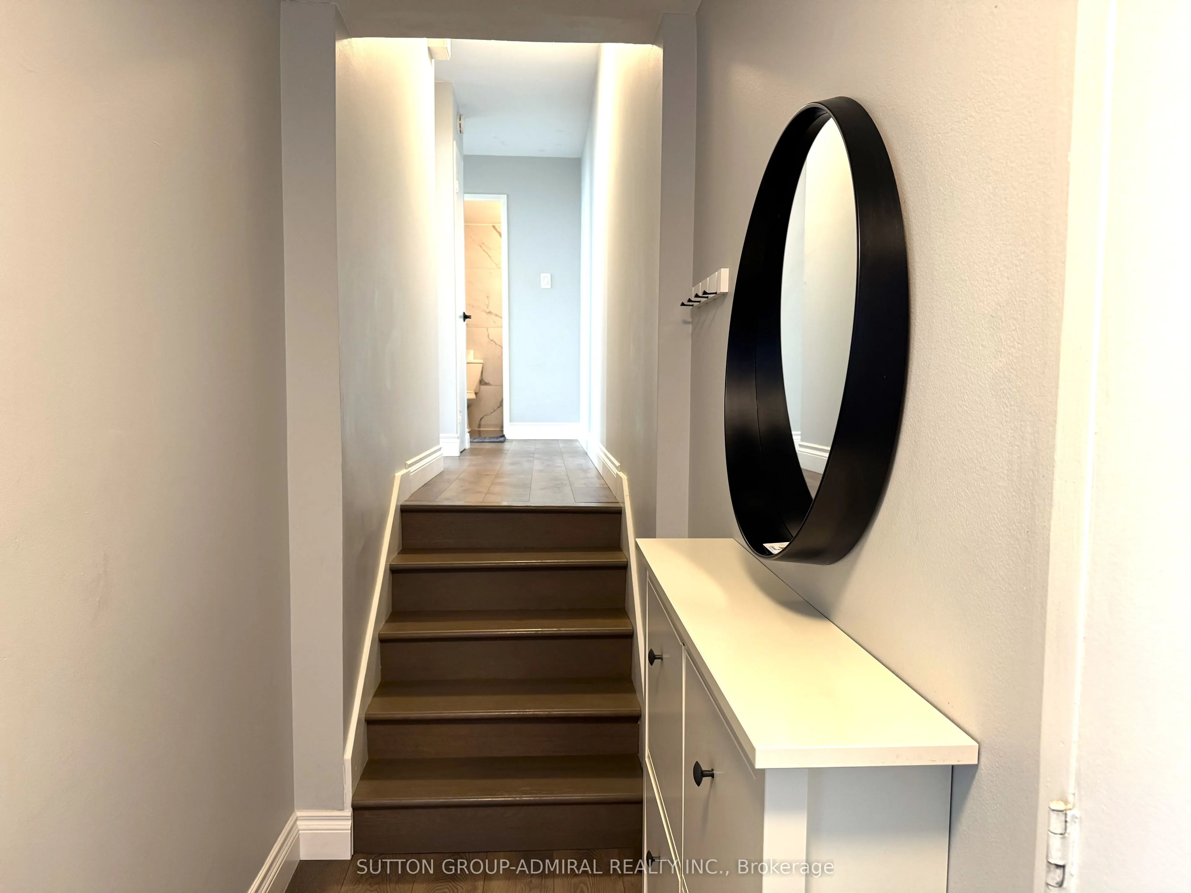 530 Lolita Gardens N, #1105