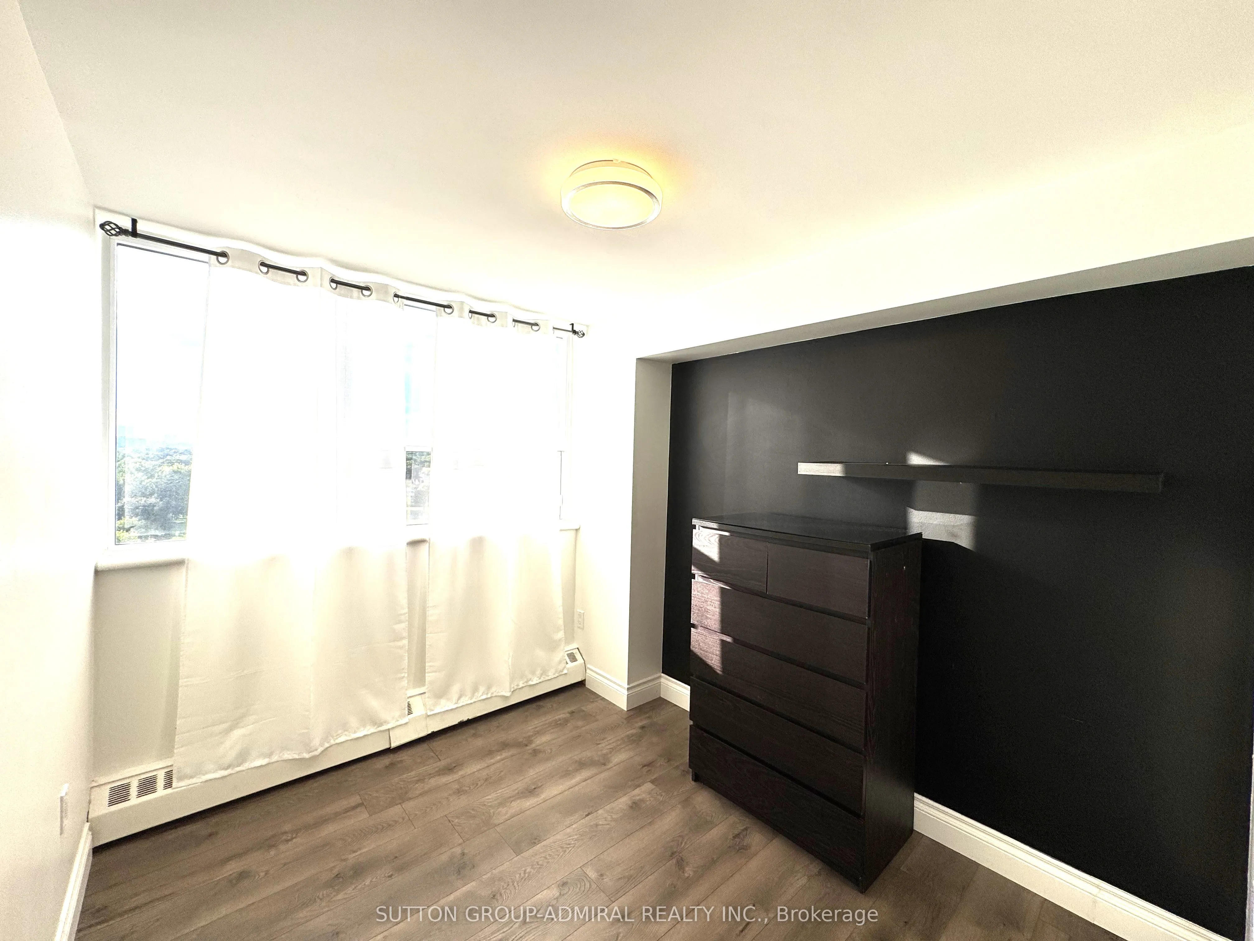 530 Lolita Gardens N, #1105
