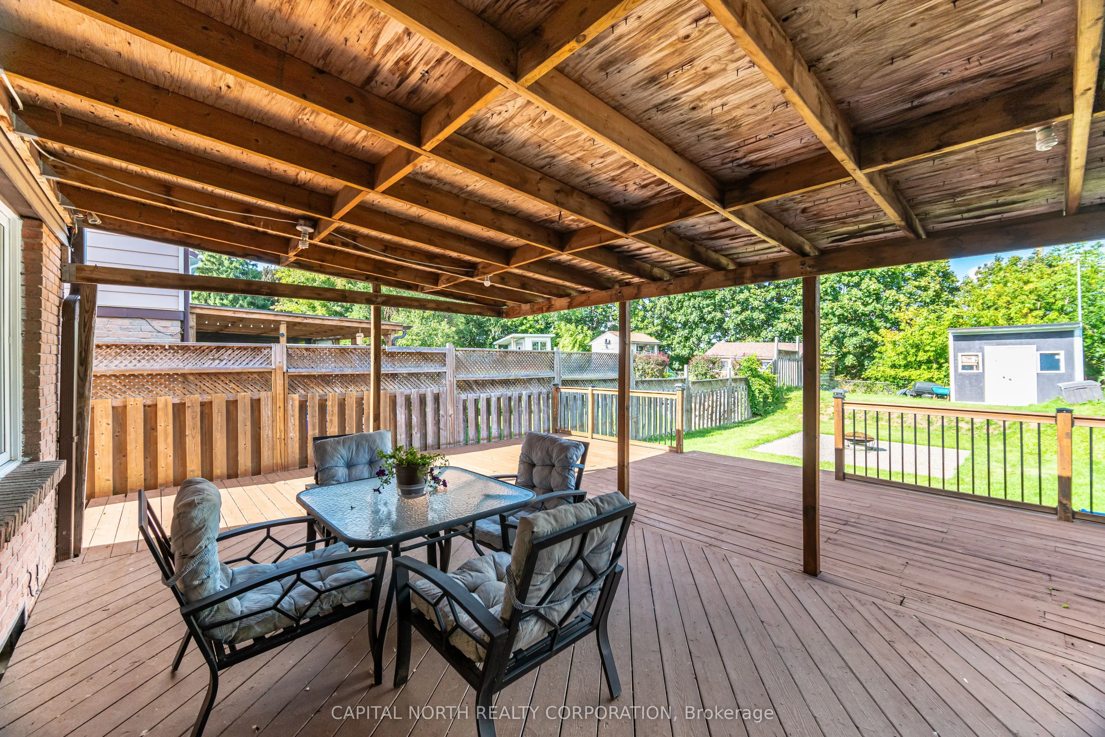 282 Royal Salisbury Way