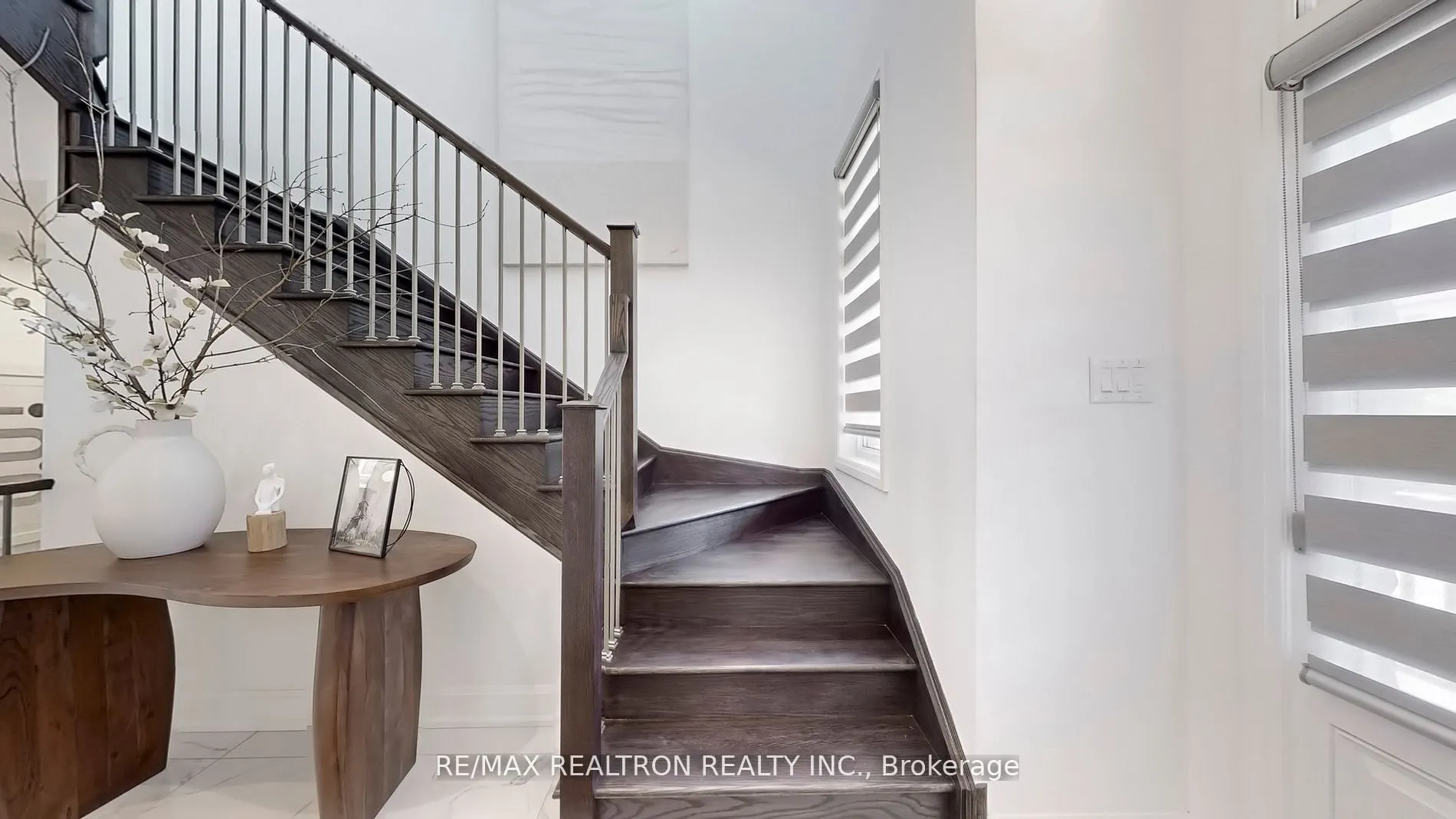 1444 Varelas Passage
