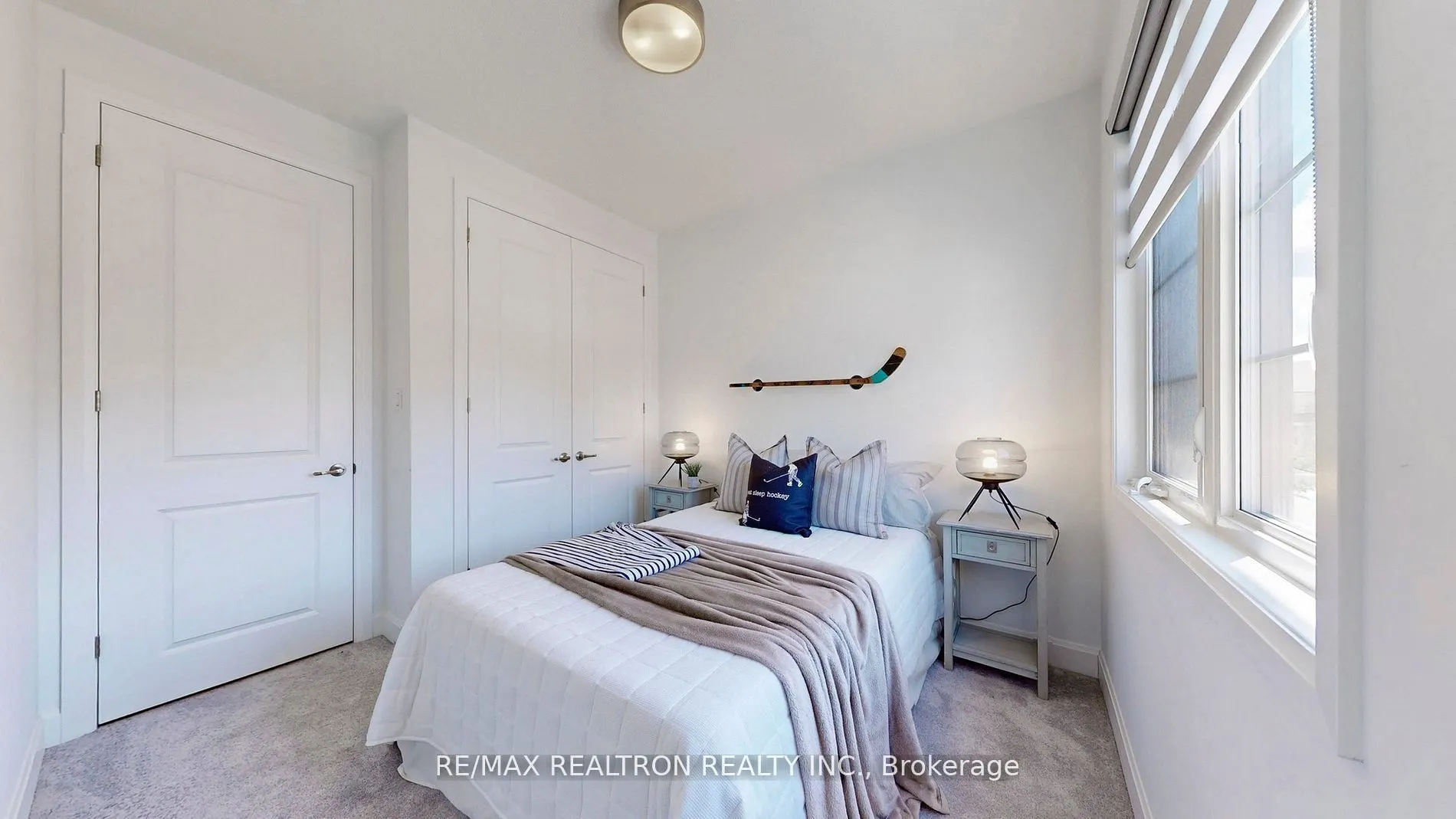 1444 Varelas Passage
