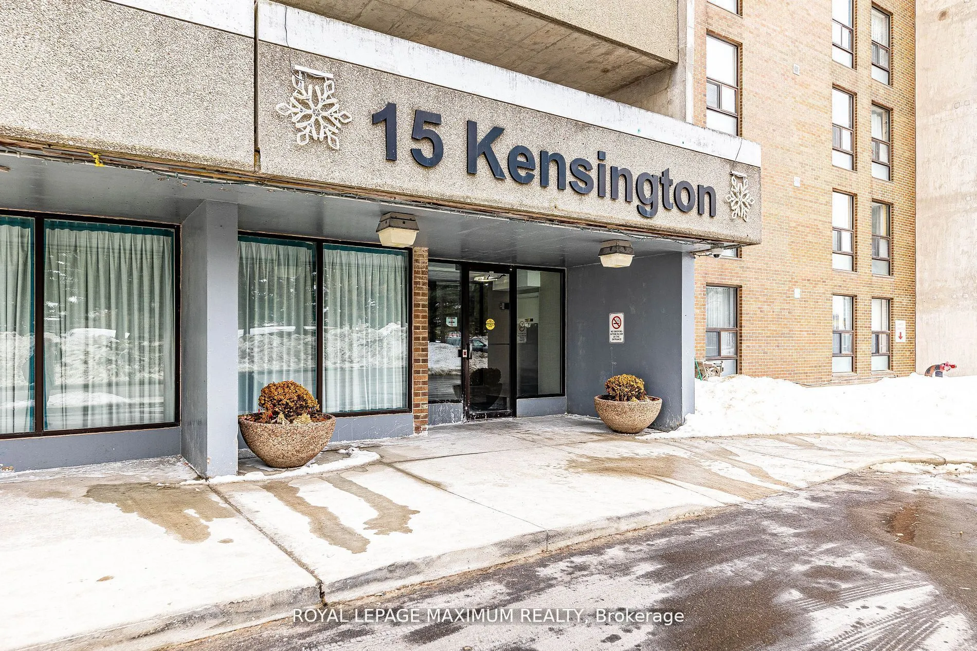 15 Kensington Road, #1912