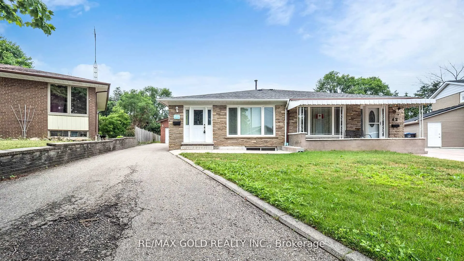 44 Chatsworth Drive