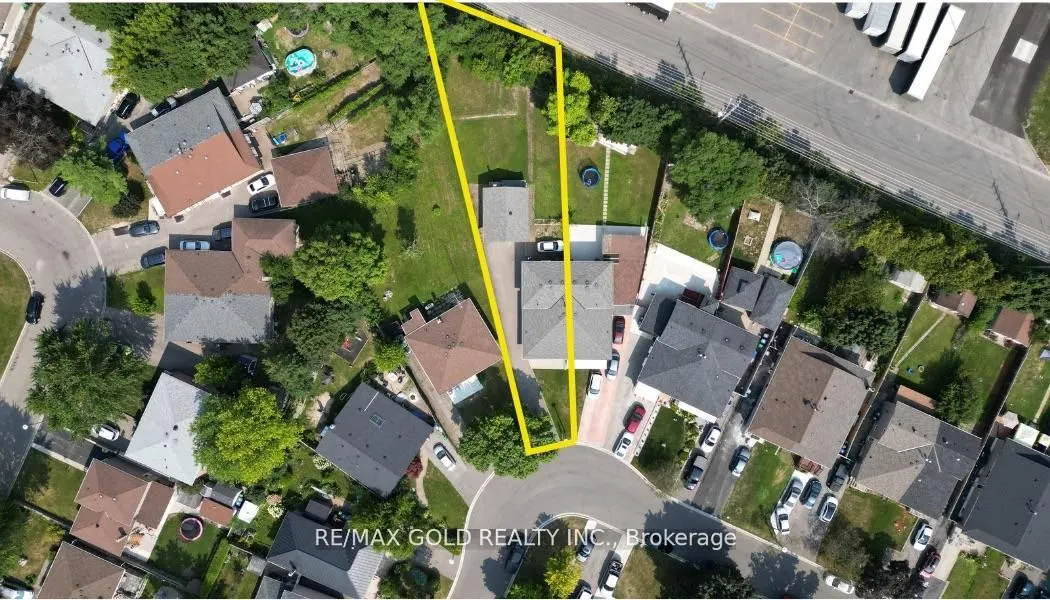 44 Chatsworth Drive