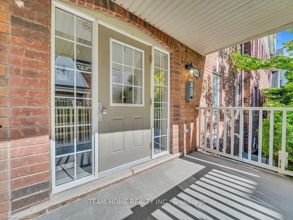 700 Neighbourhood Circle, #1