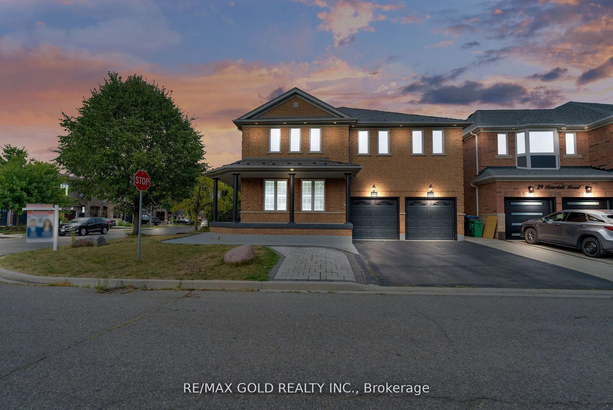 52 LINDERWOOD Drive N