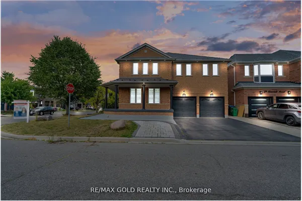 52 LINDERWOOD Drive N