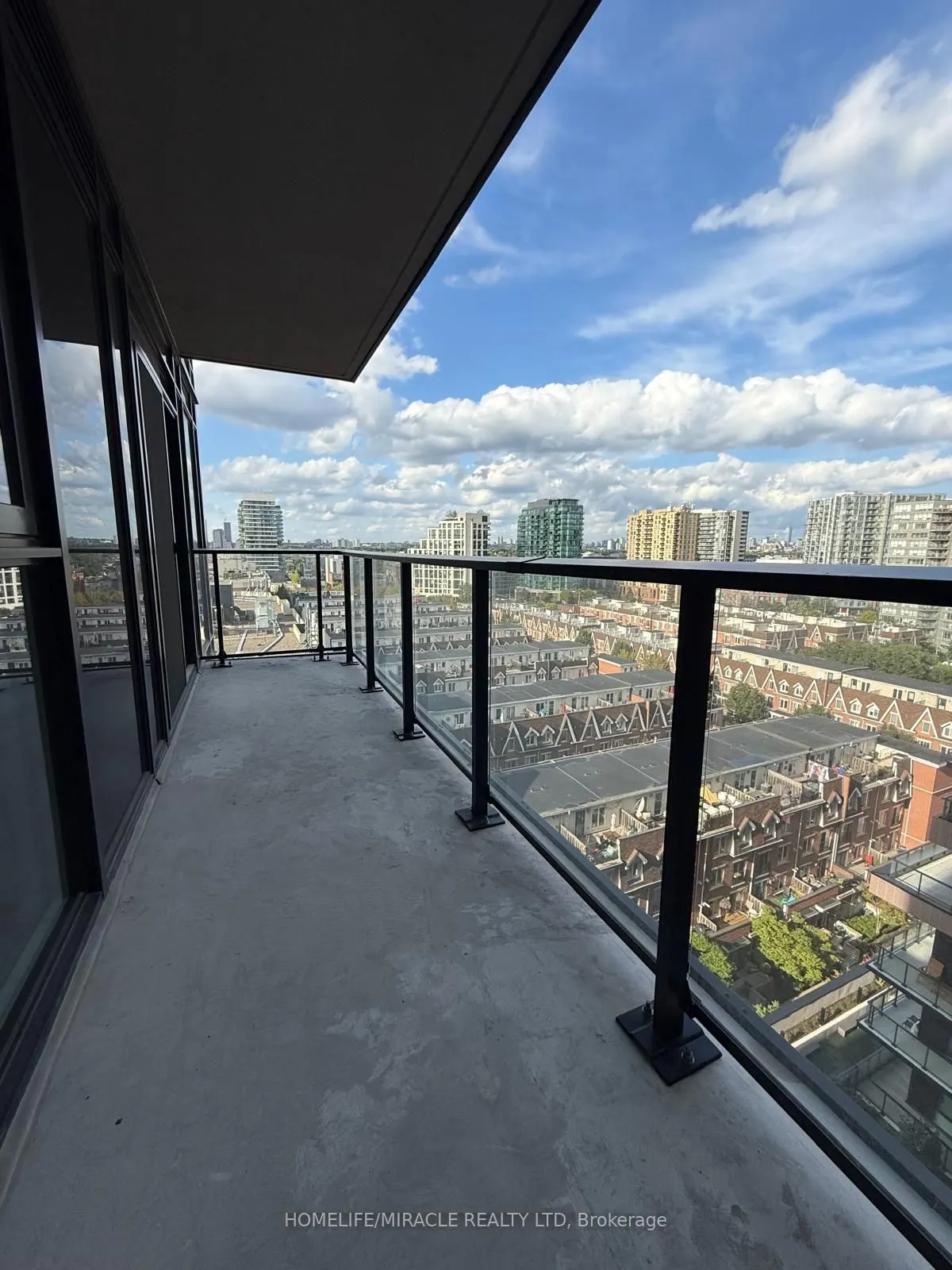 285 Dufferin Street, #926