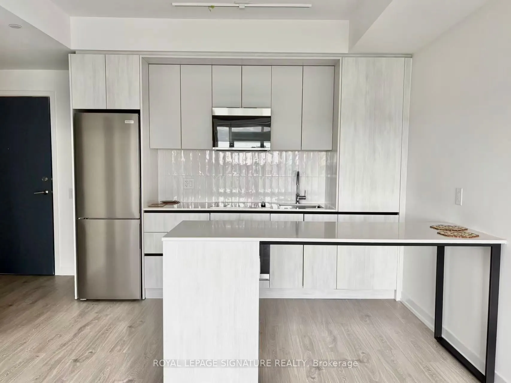 2485 Eglinton Avenue W, #618