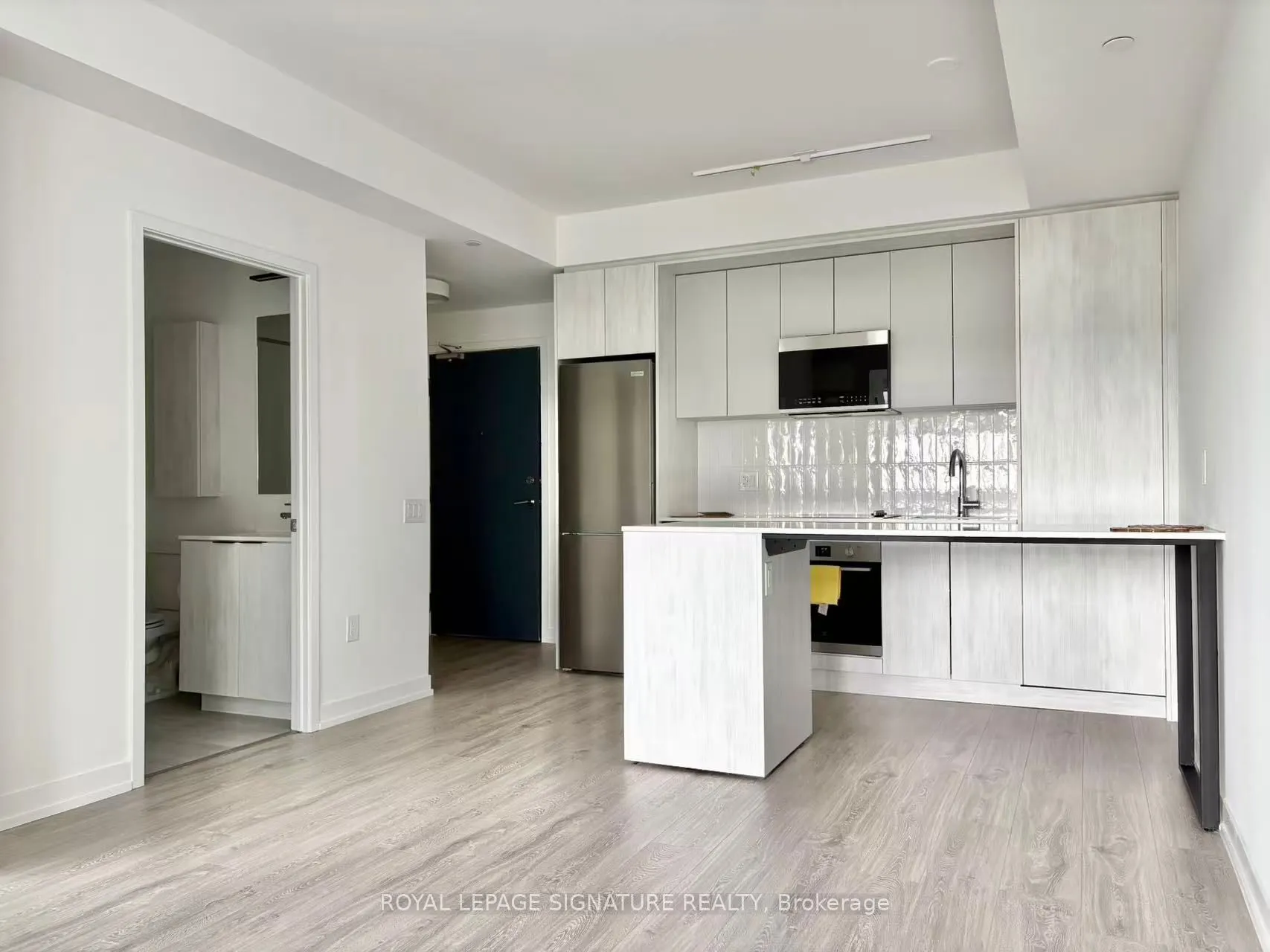 2485 Eglinton Avenue W, #618