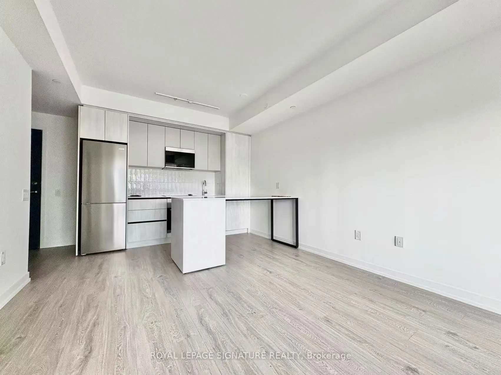 2485 Eglinton Avenue W, #618