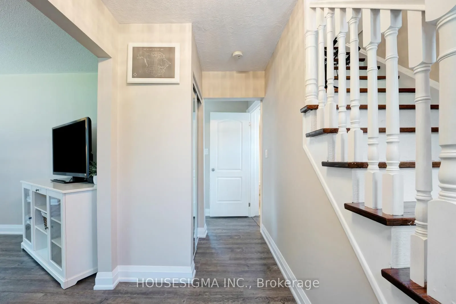 198 Archdekin Drive