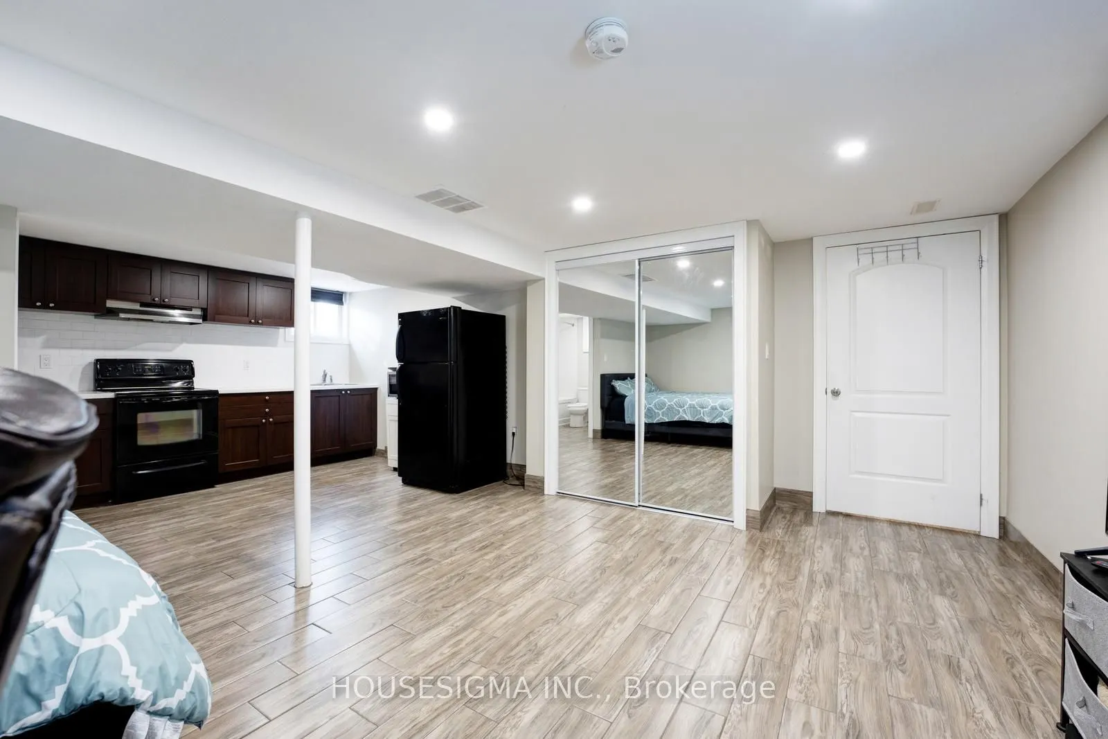 198 Archdekin Drive
