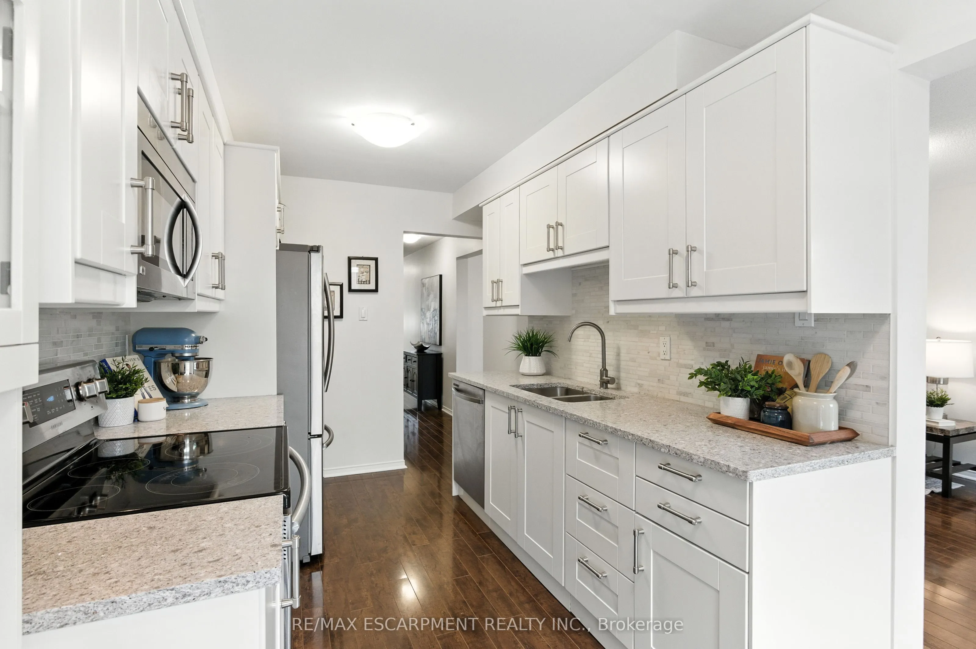 415 River Oaks Boulevard W, #23