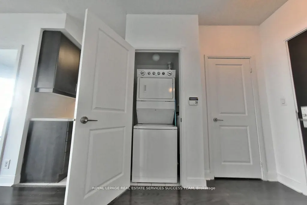 60 Absolute Avenue, #4808