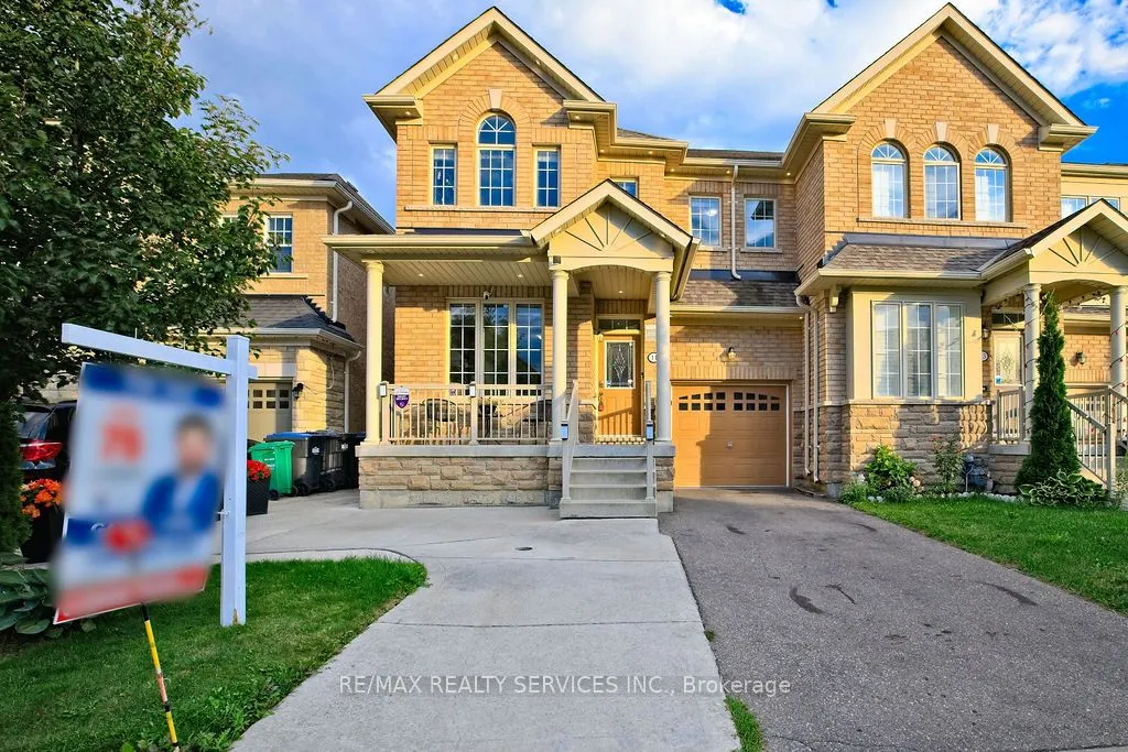 11 Trentonian Street