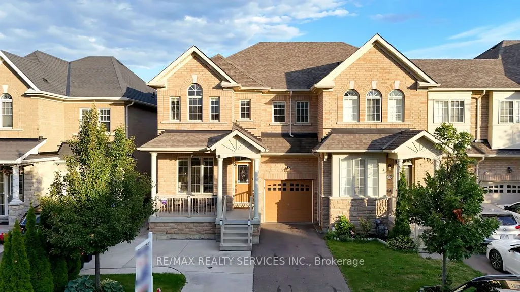 11 Trentonian Street