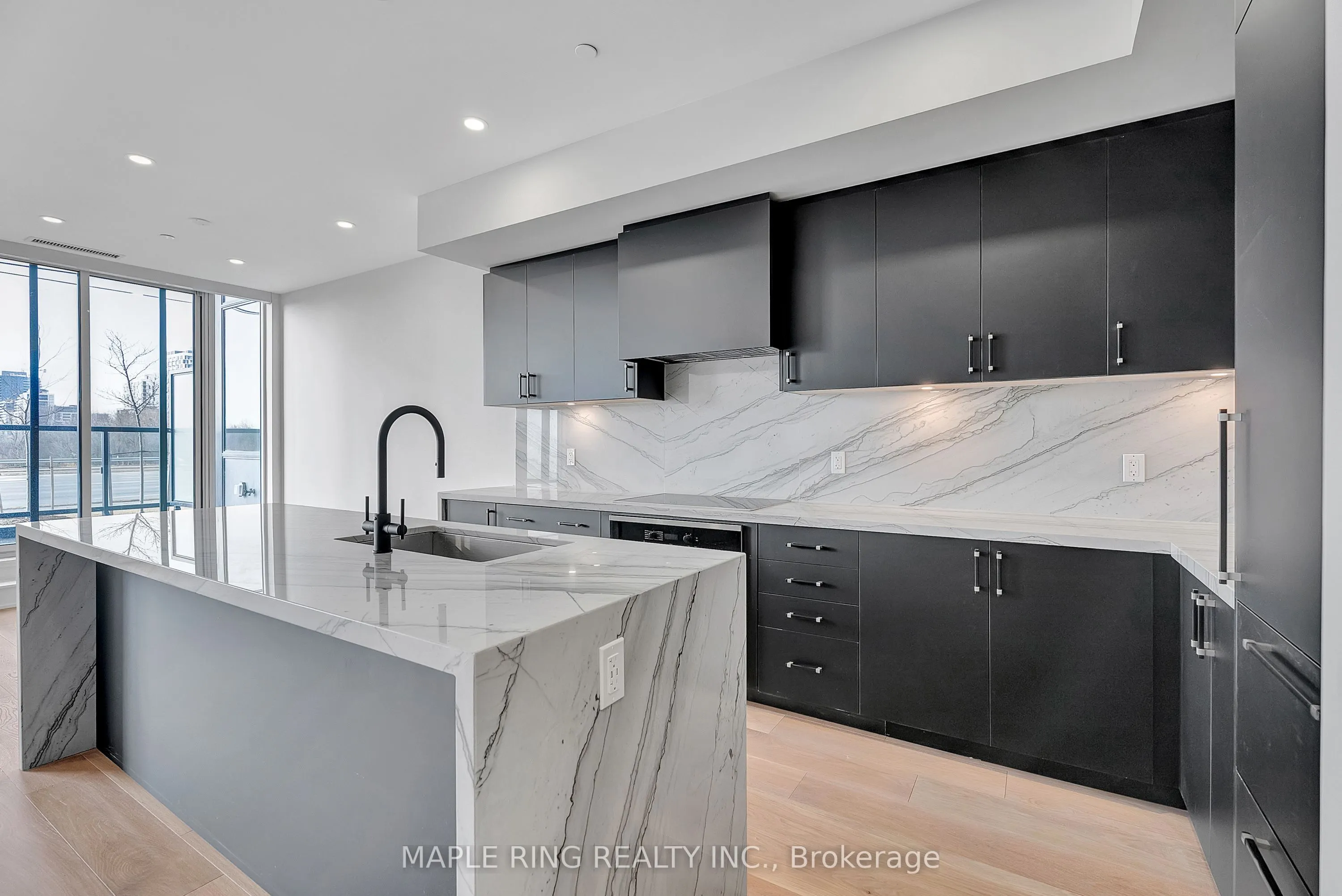 2489 Taunton Road, #105