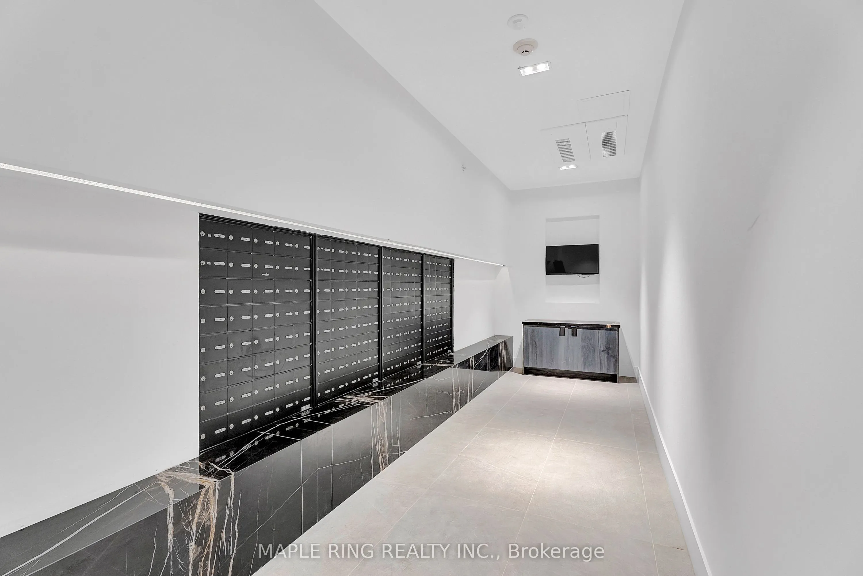 2489 Taunton Road, #105