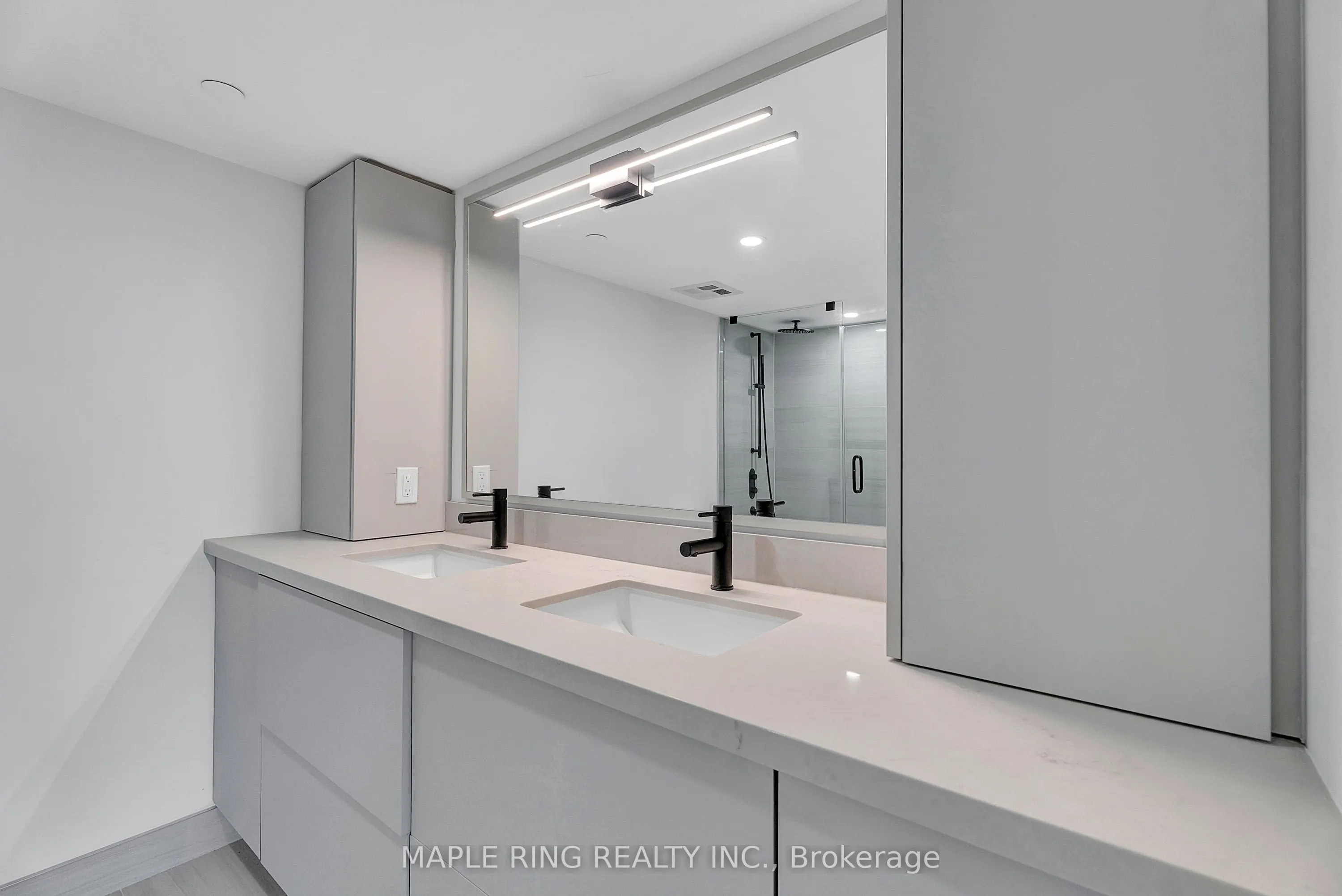 2489 Taunton Road, #105
