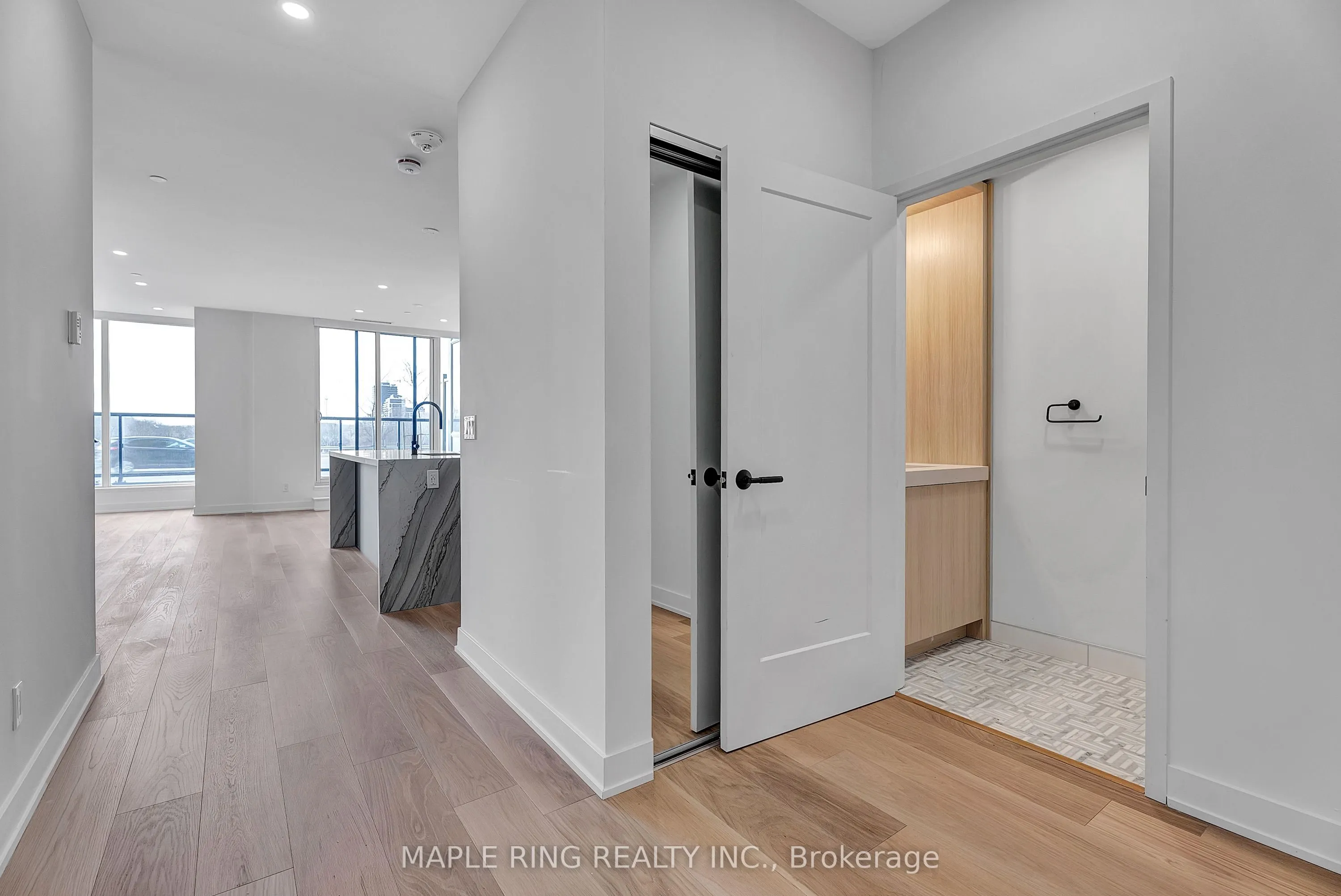 2489 Taunton Road, #105